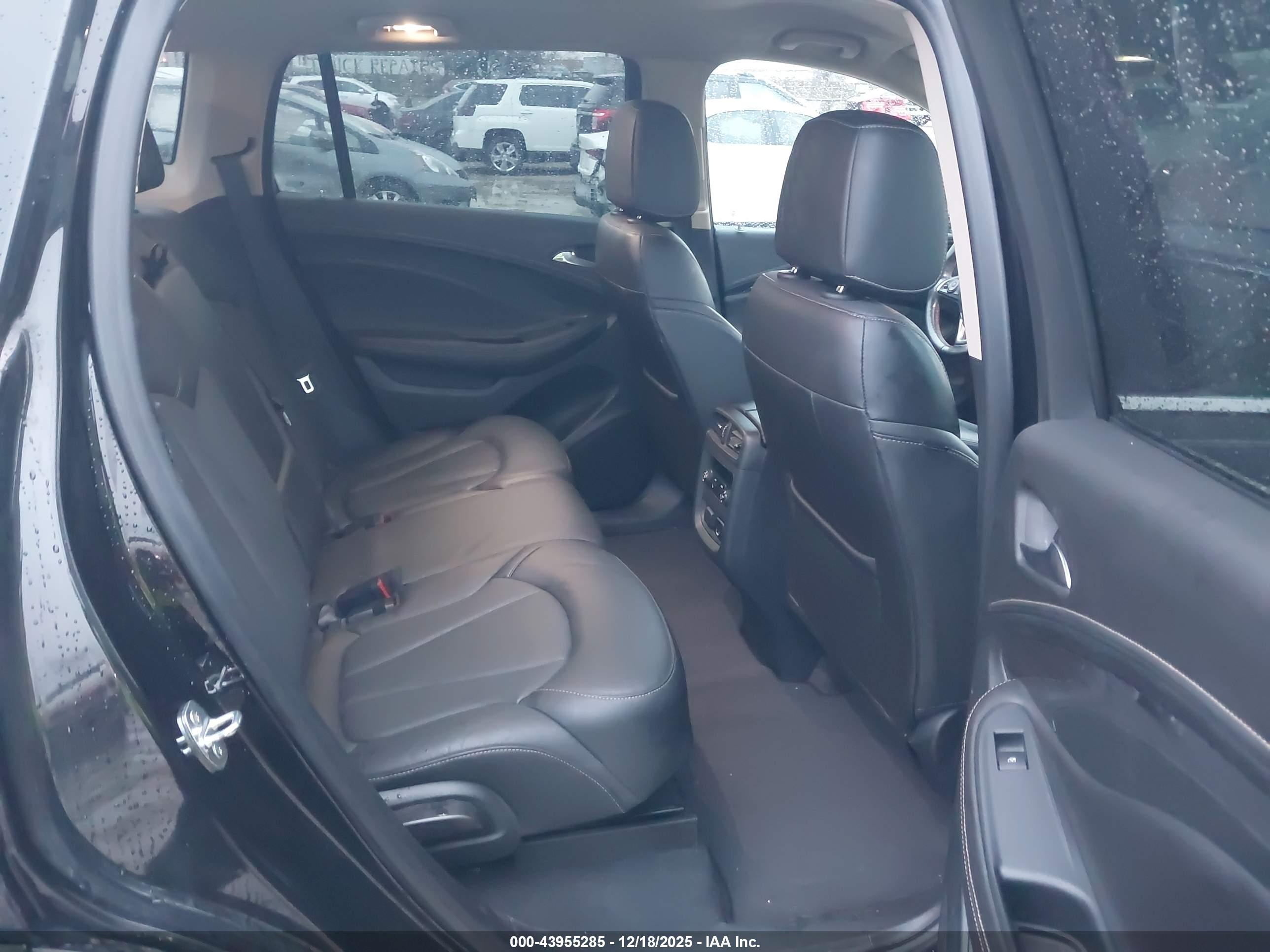 BUICK ENVISION image 8