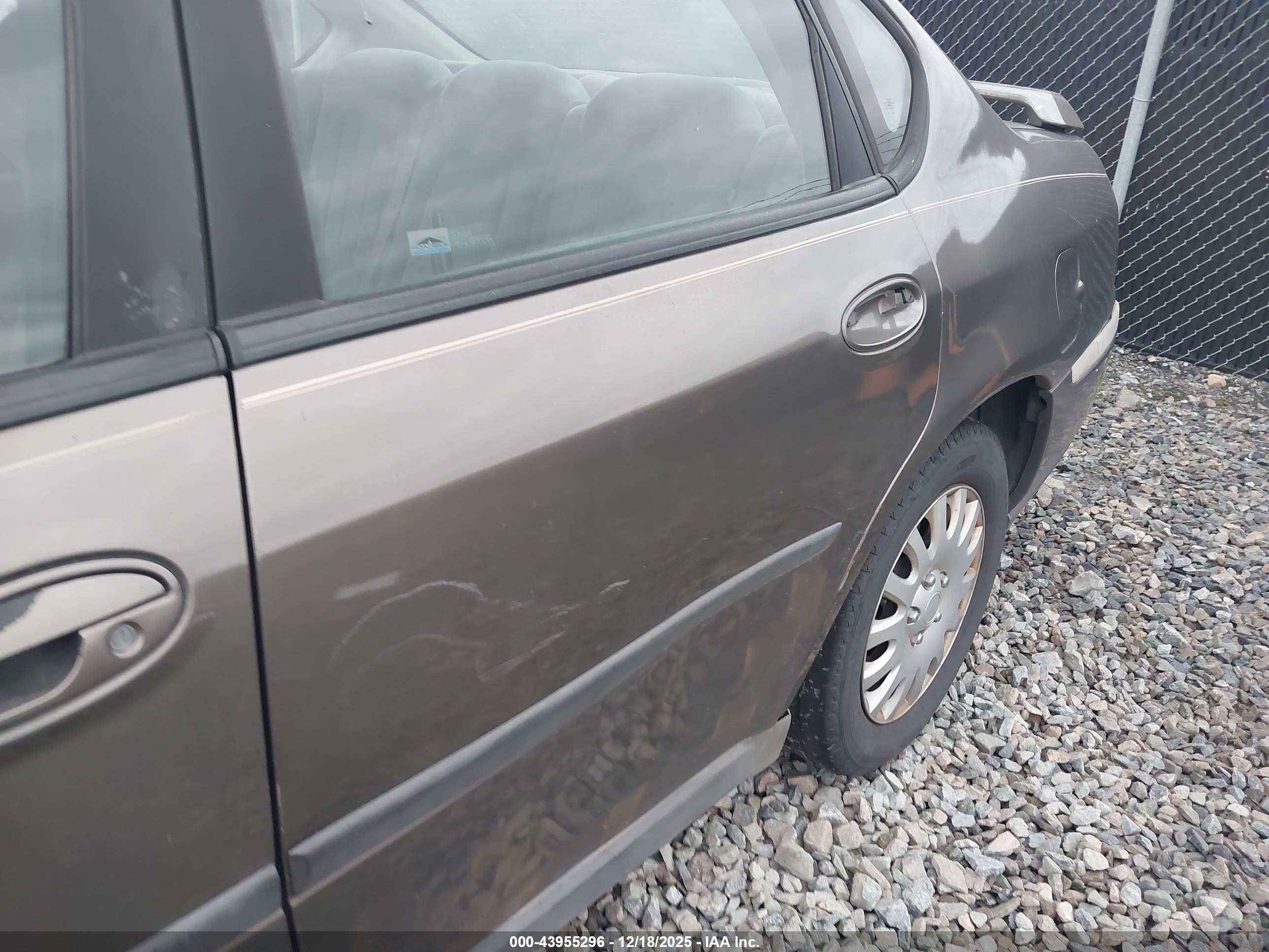 CHEVROLET IMPALA image 6
