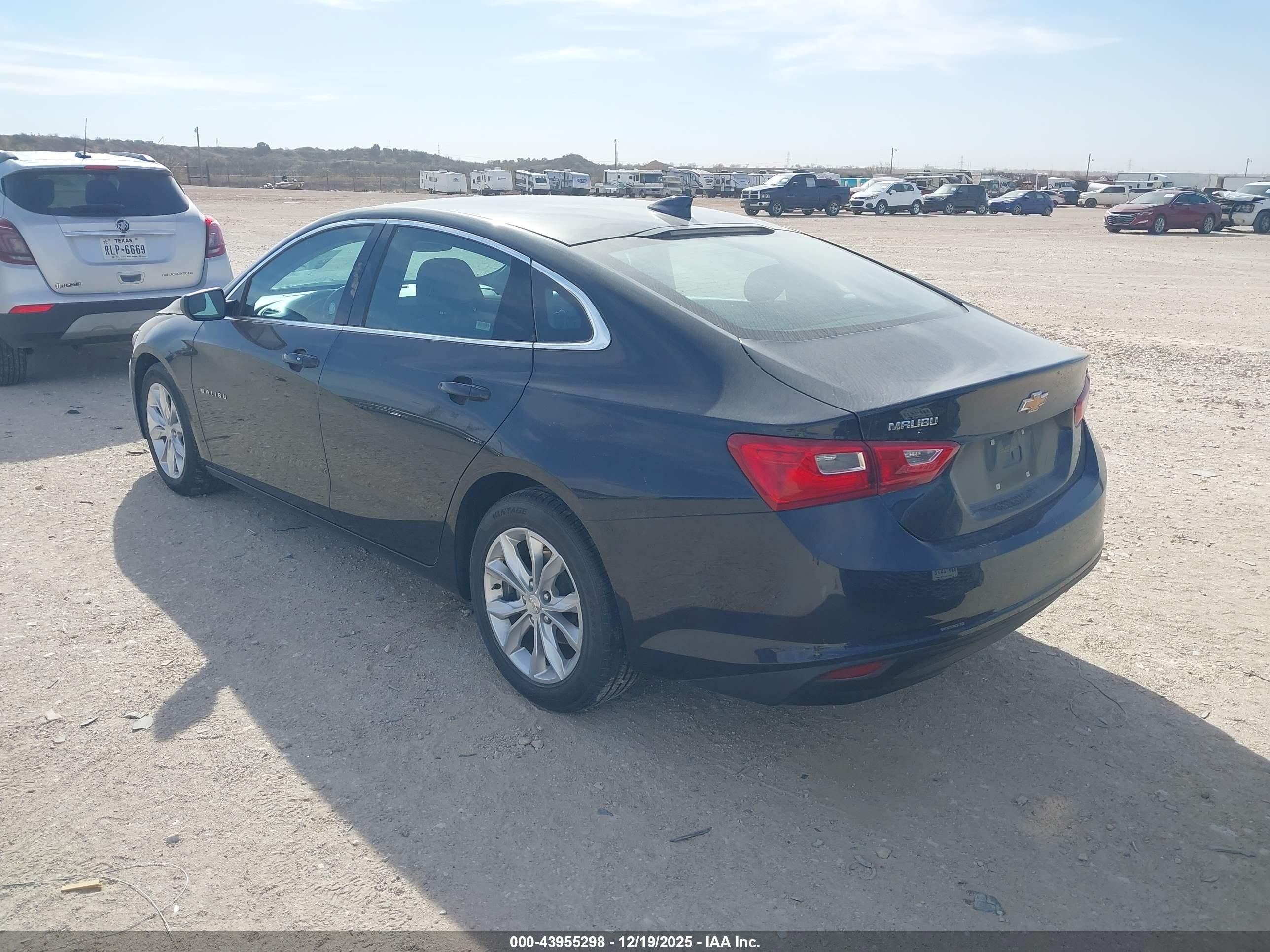 CHEVROLET MALIBU image 3