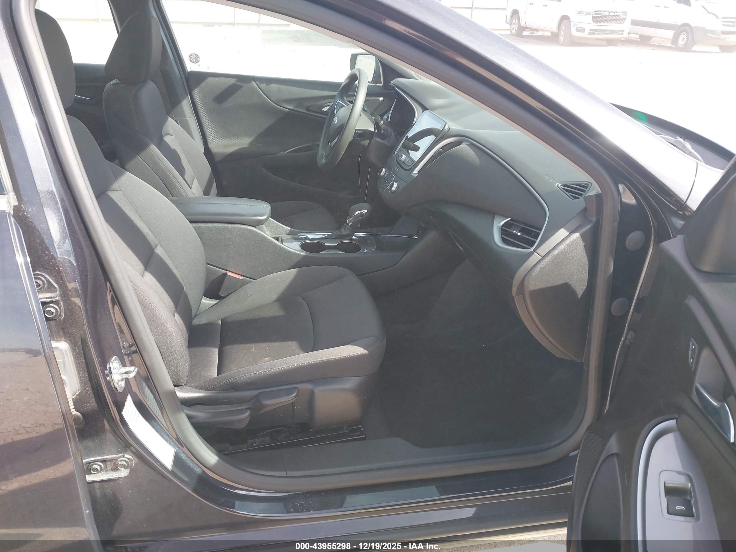 CHEVROLET MALIBU image 5