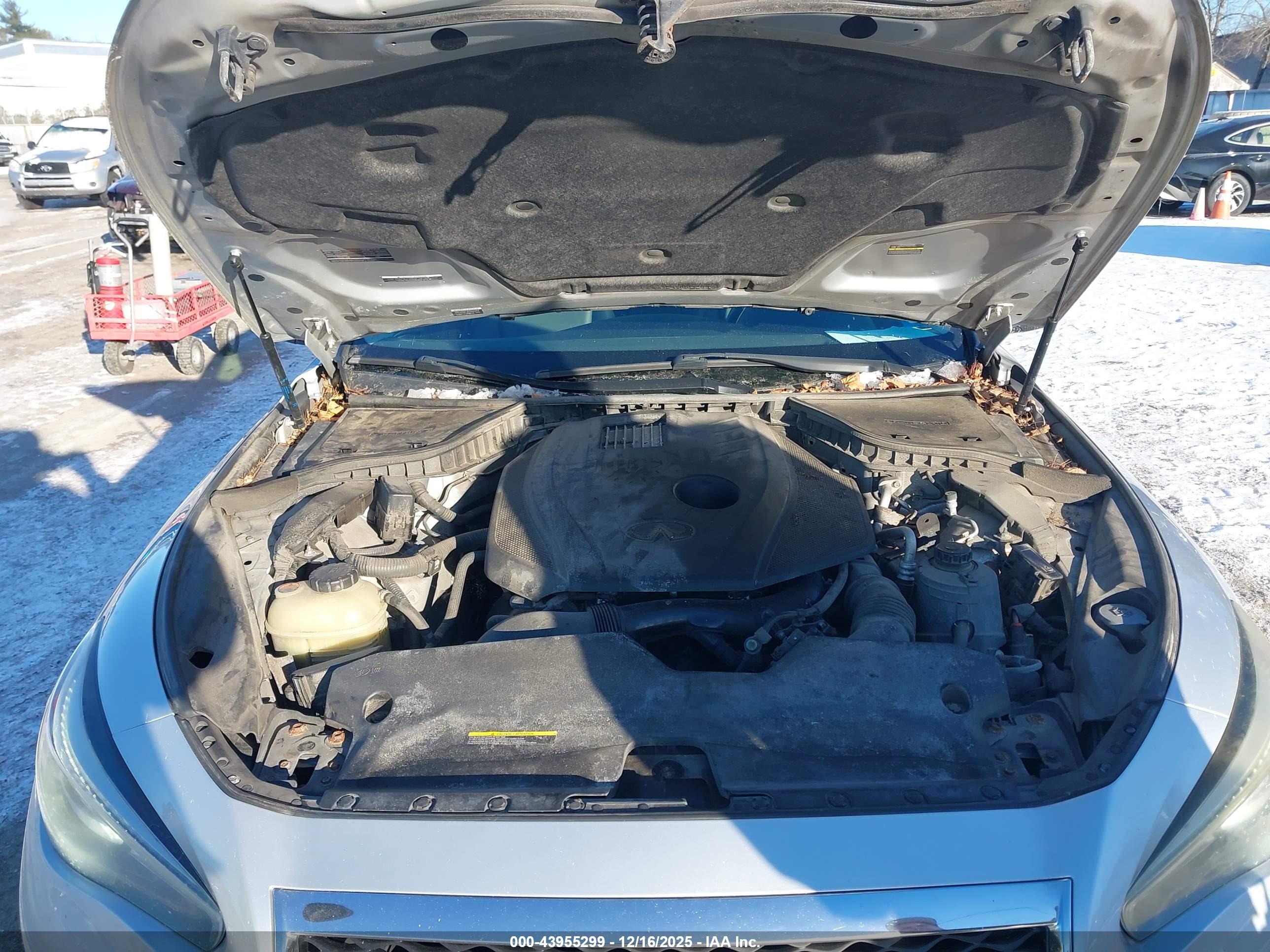 INFINITI Q50 image 10