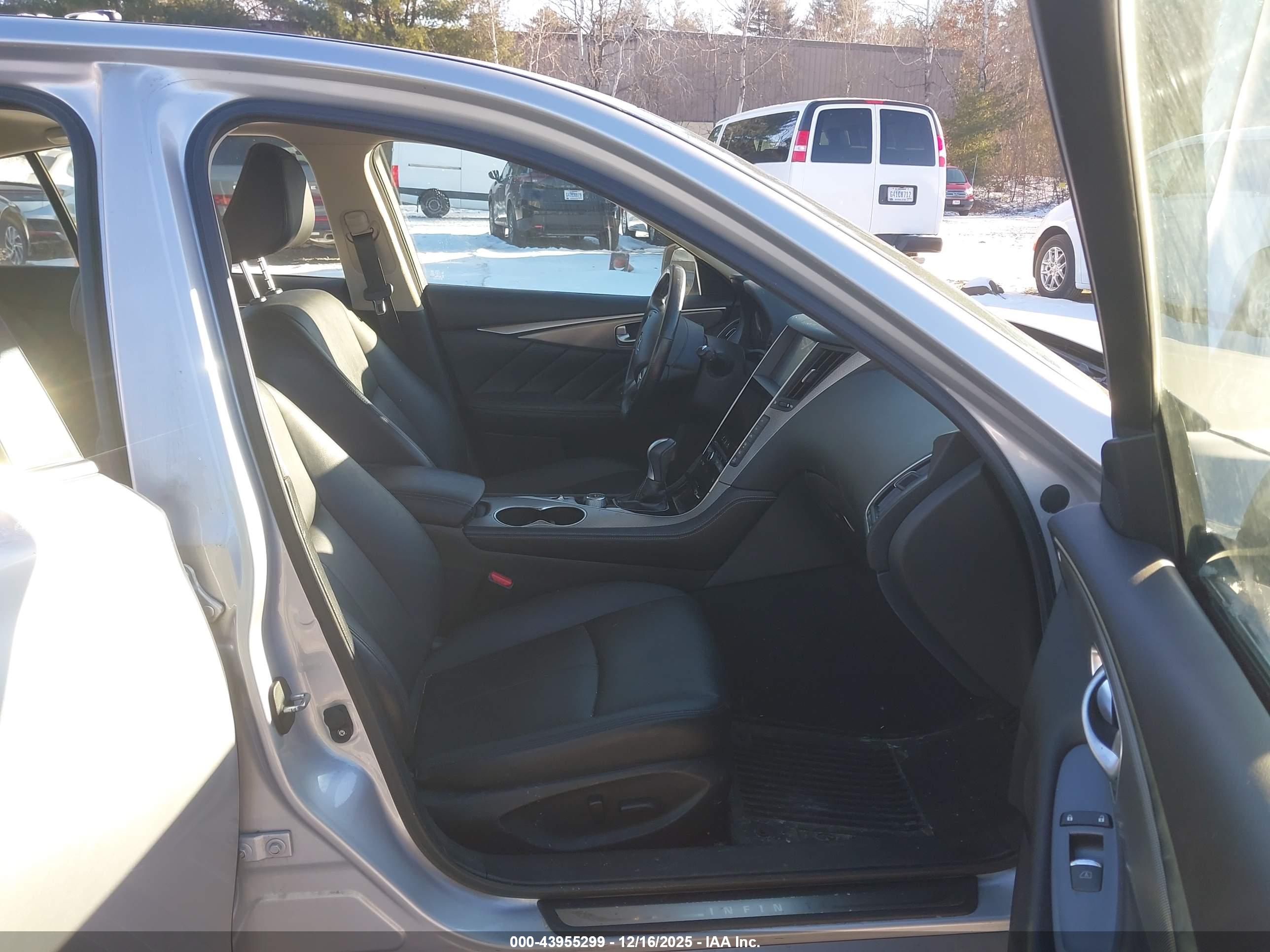 INFINITI Q50 image 5