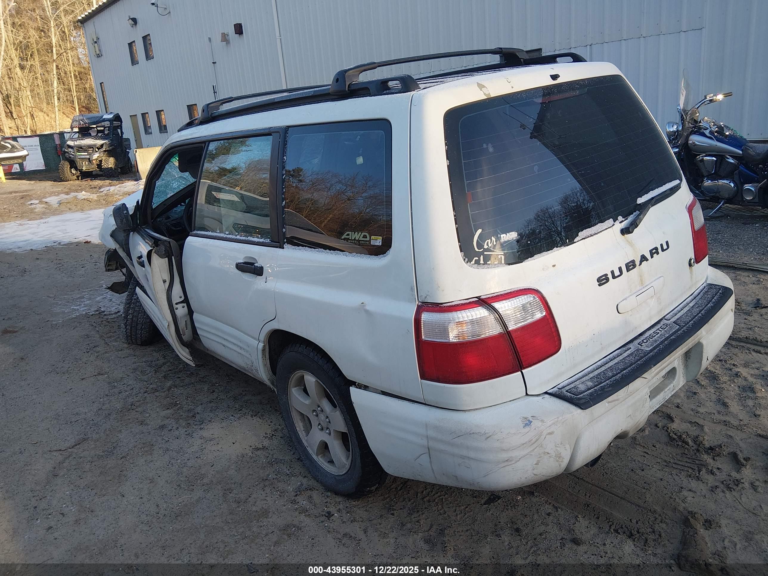 SUBARU FORESTER image 3