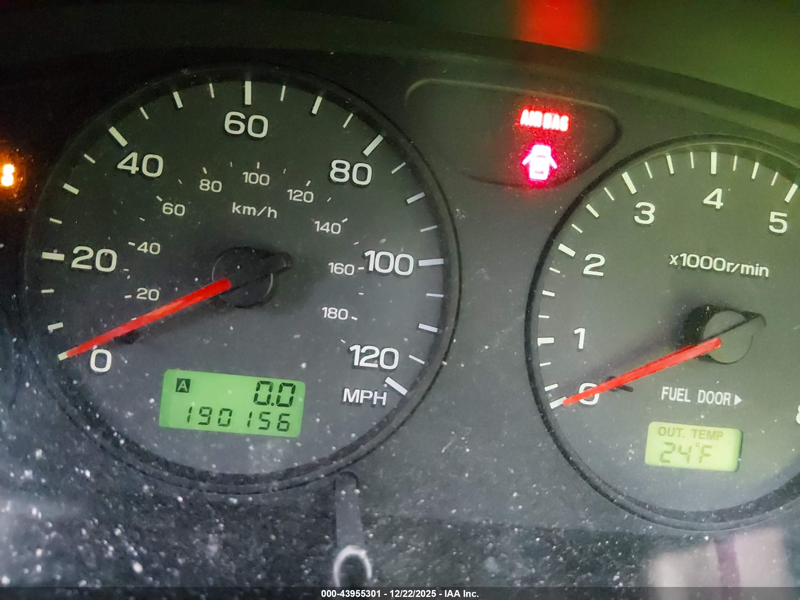 SUBARU FORESTER image 7