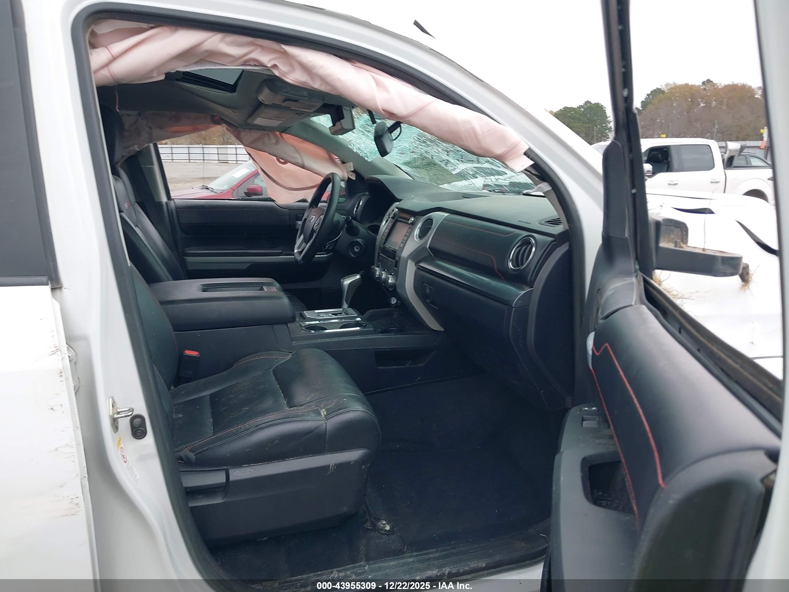 TOYOTA TUNDRA image 5