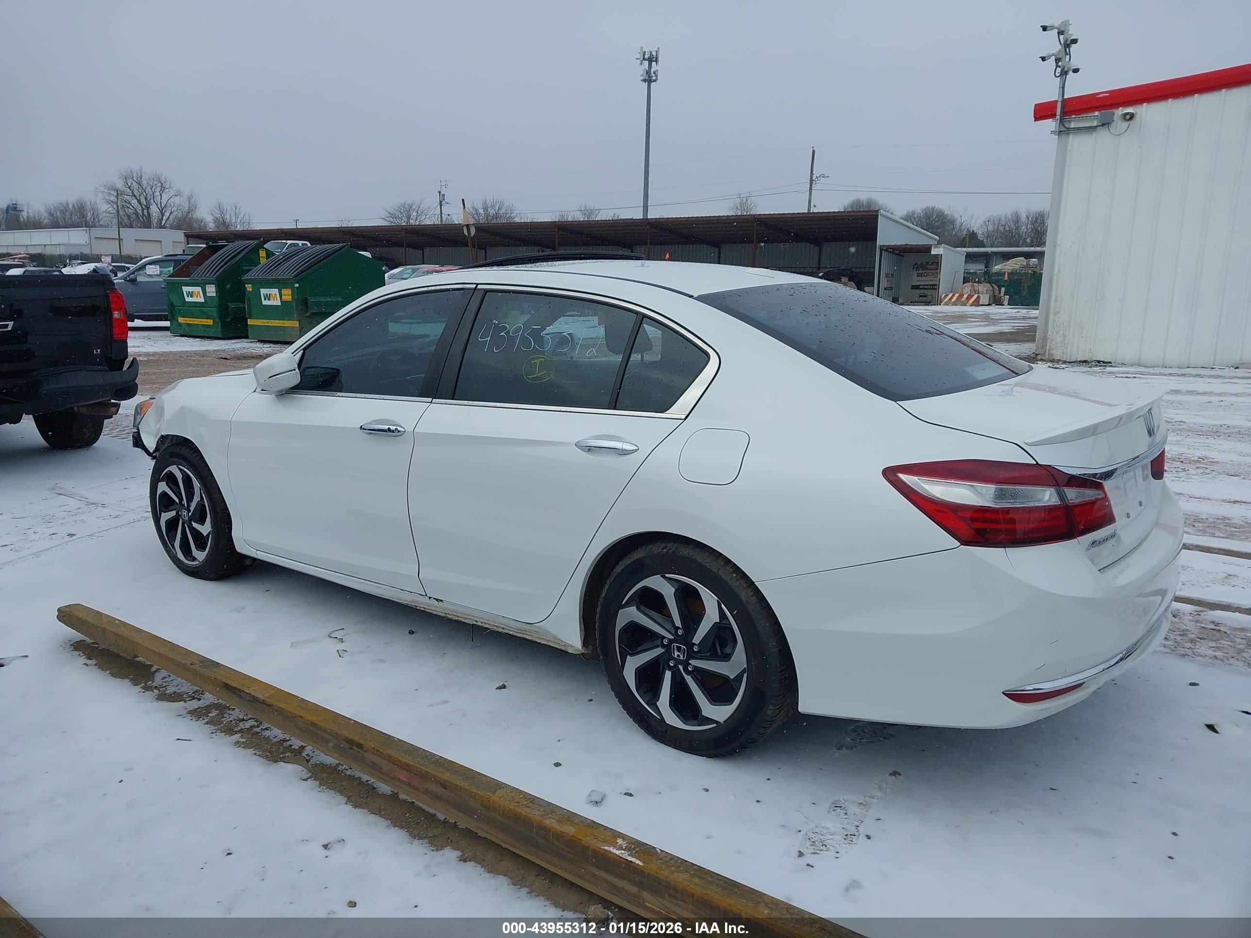 HONDA ACCORD image 3
