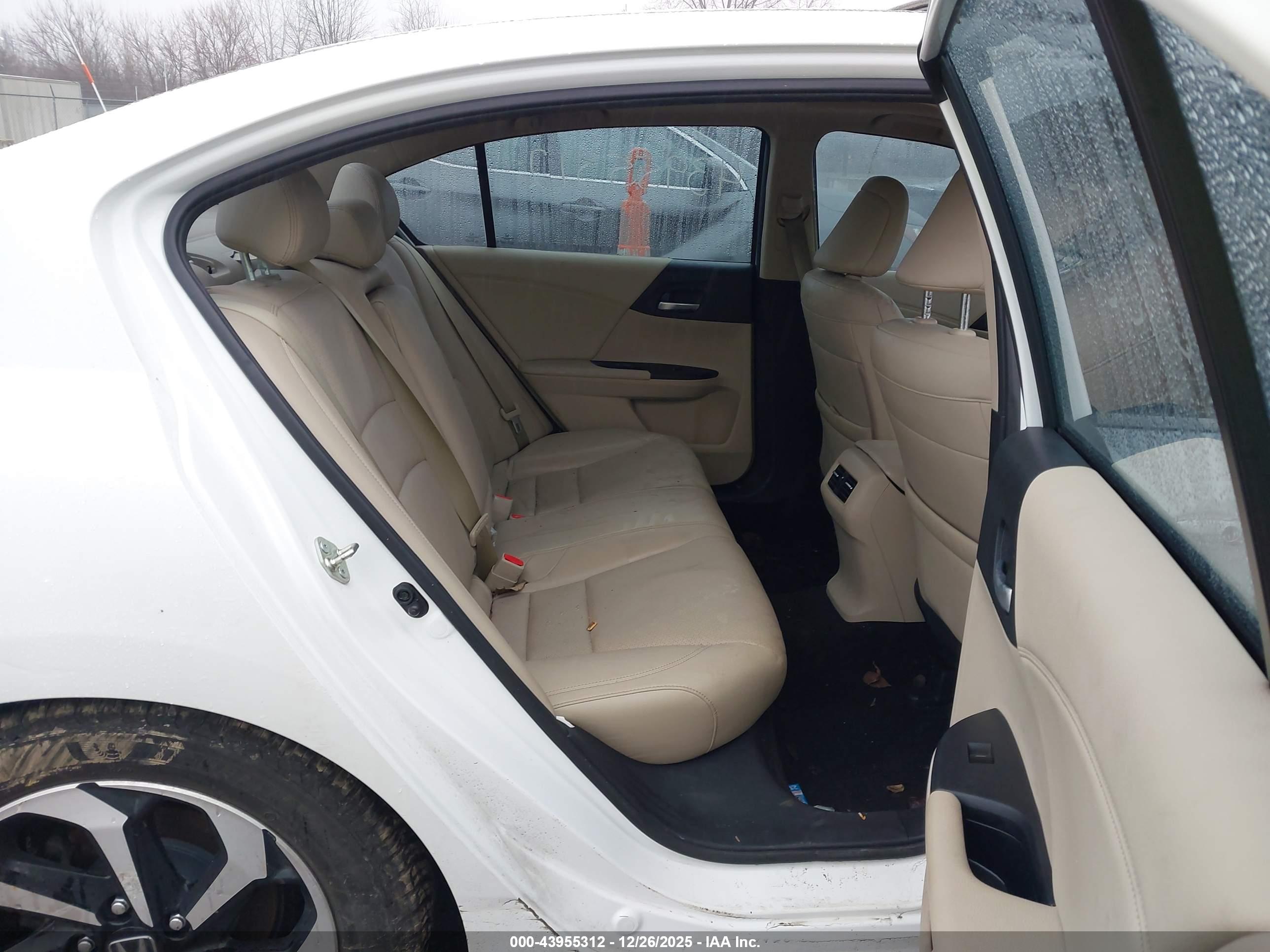 HONDA ACCORD image 8