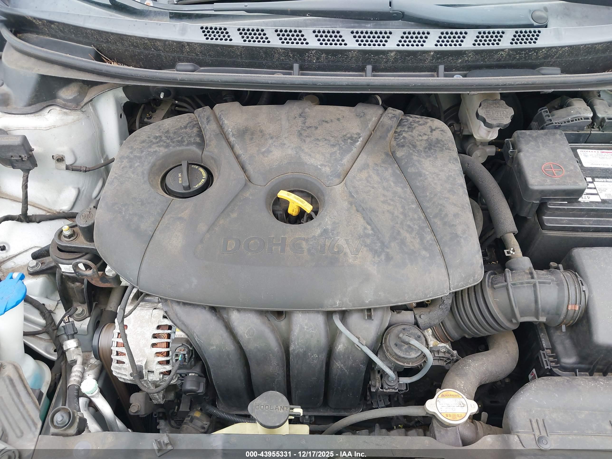 HYUNDAI ELANTRA image 10