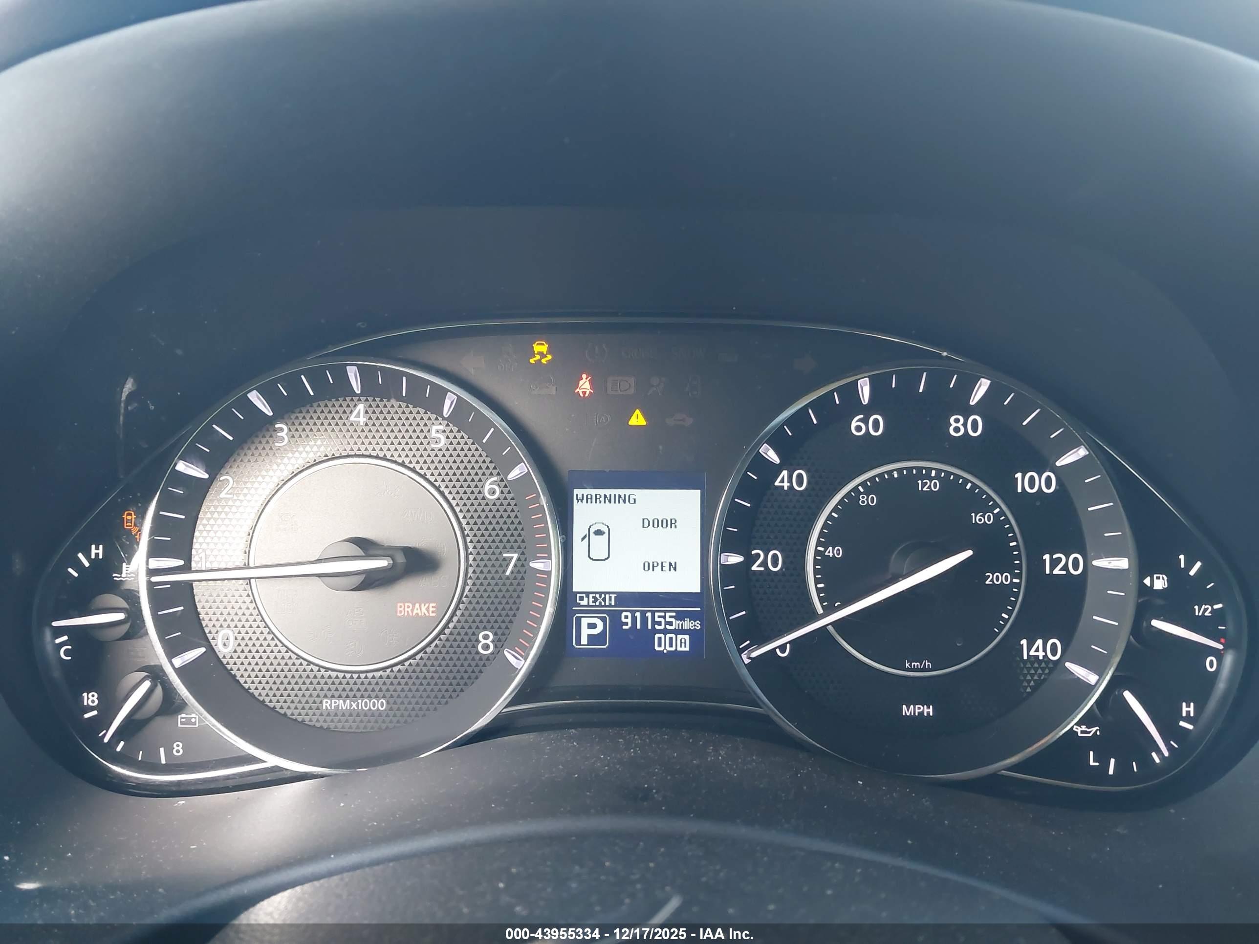 NISSAN ARMADA image 7