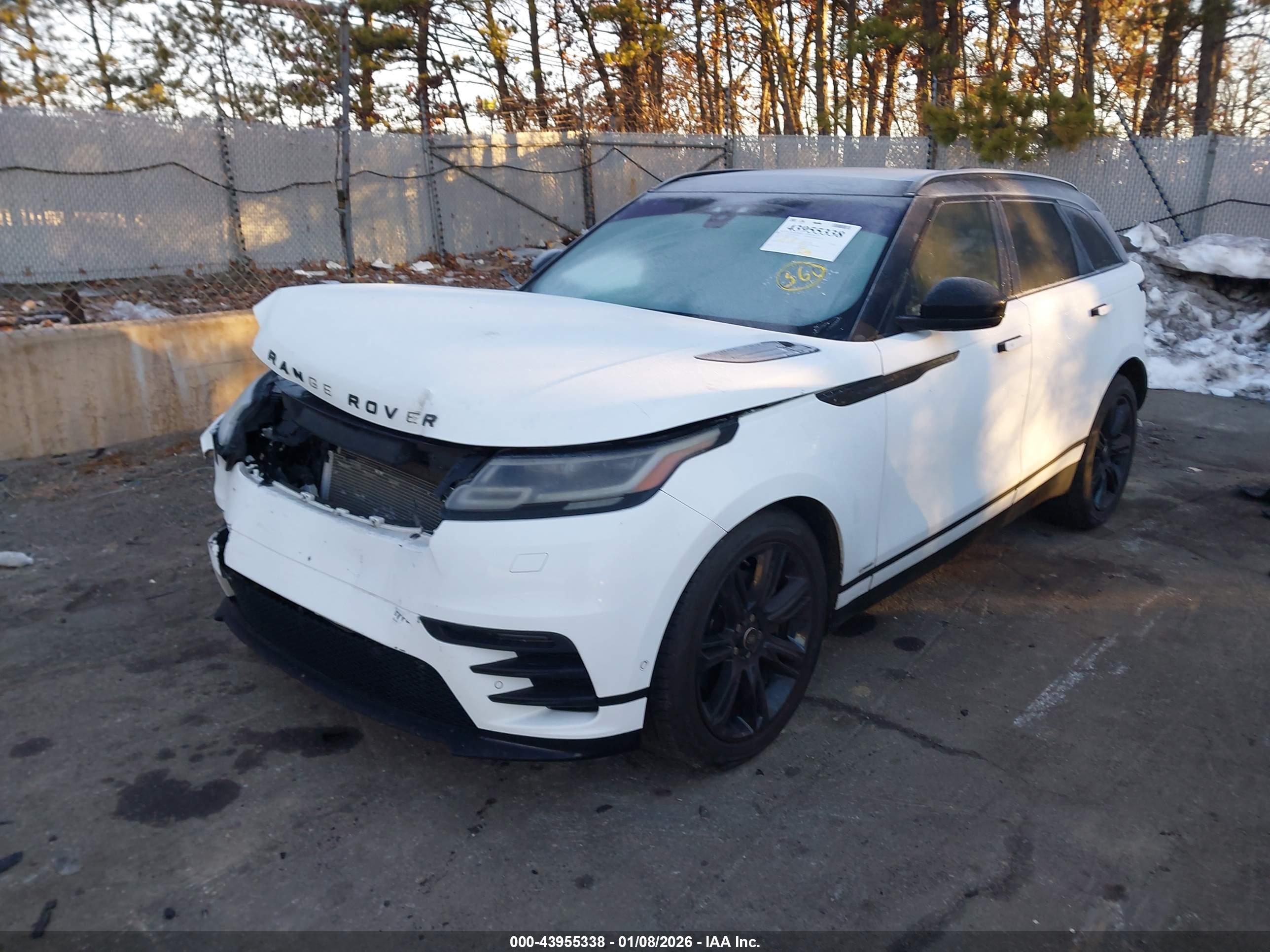 LAND ROVER image 2