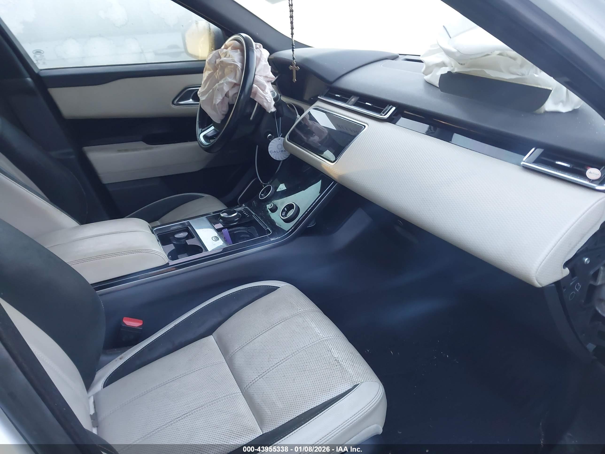 LAND ROVER image 5