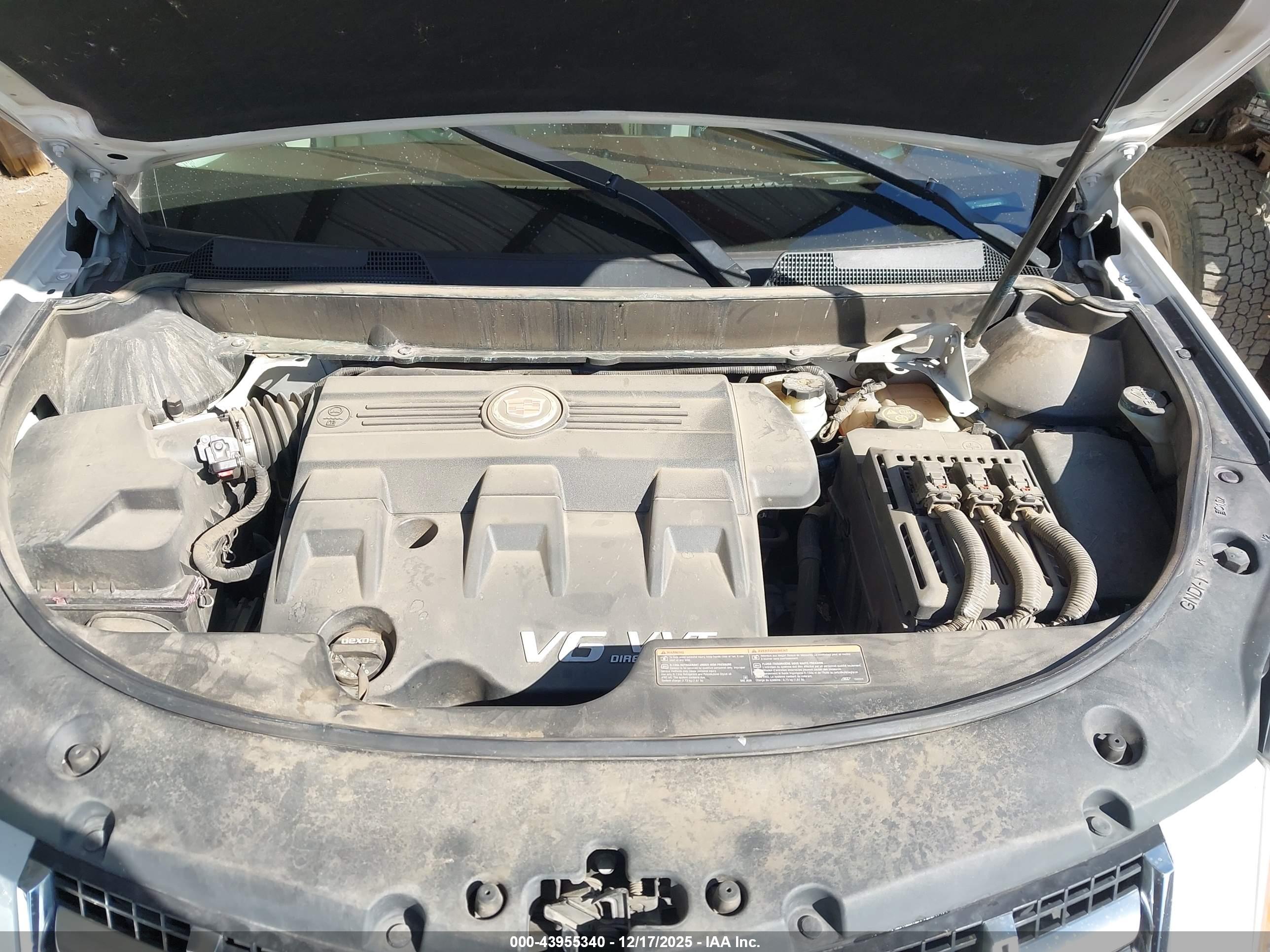 CADILLAC SRX image 10