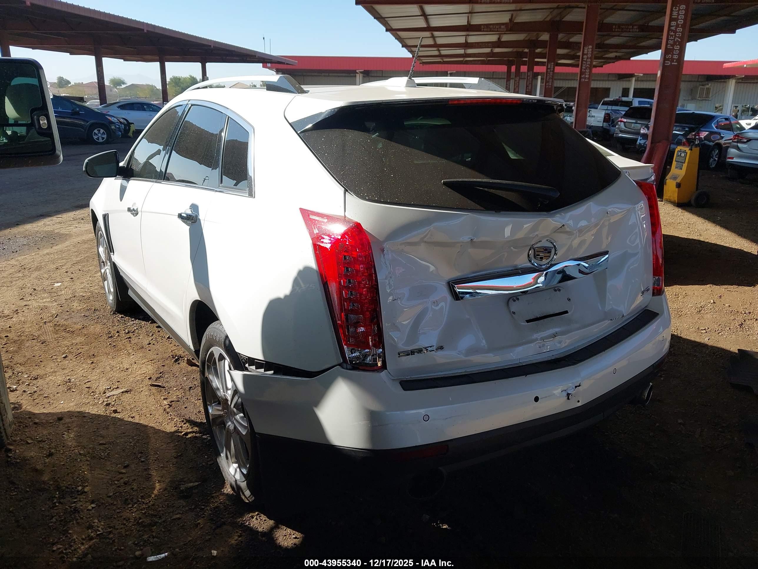CADILLAC SRX image 3
