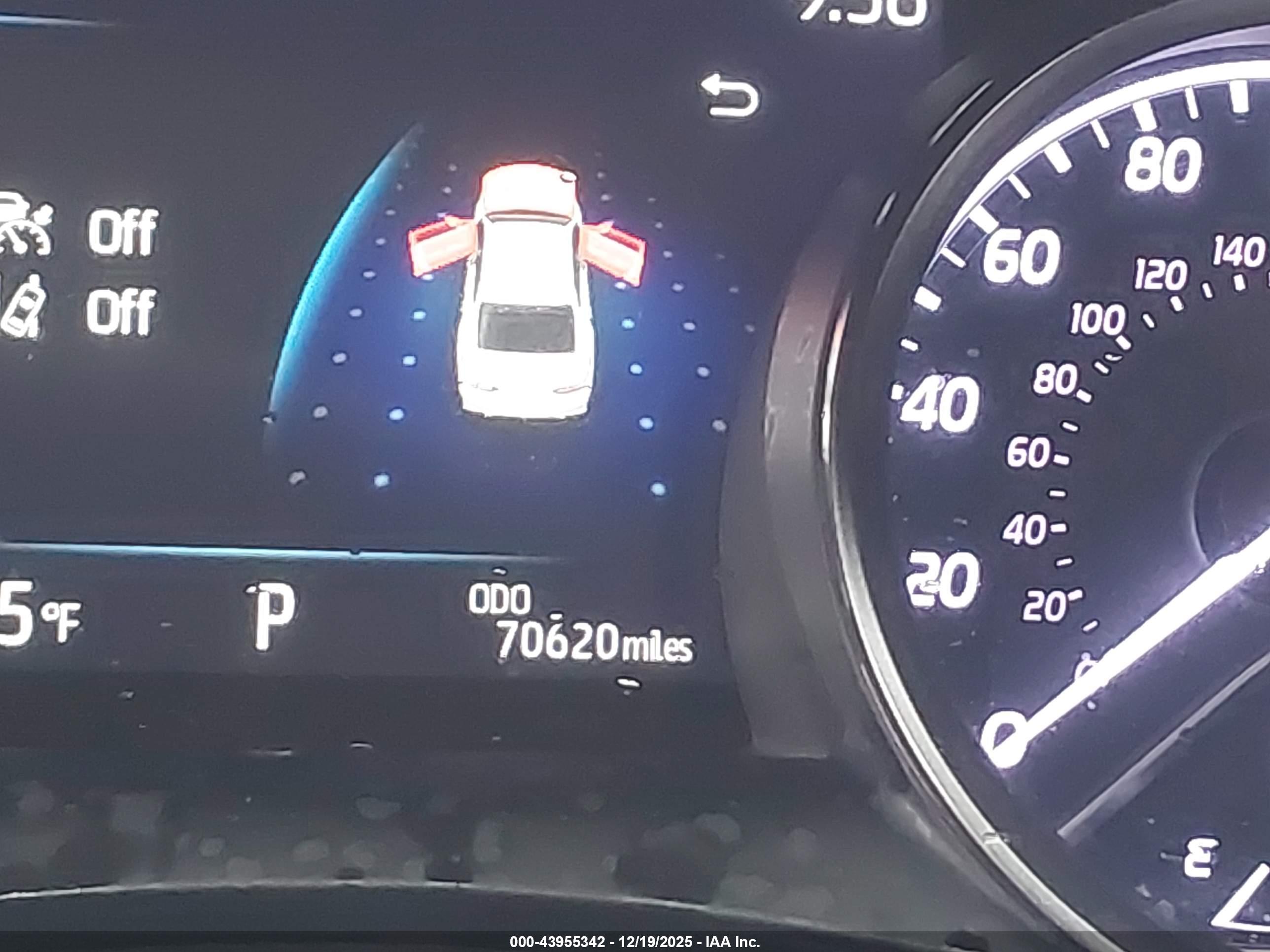 TOYOTA CAMRY image 7
