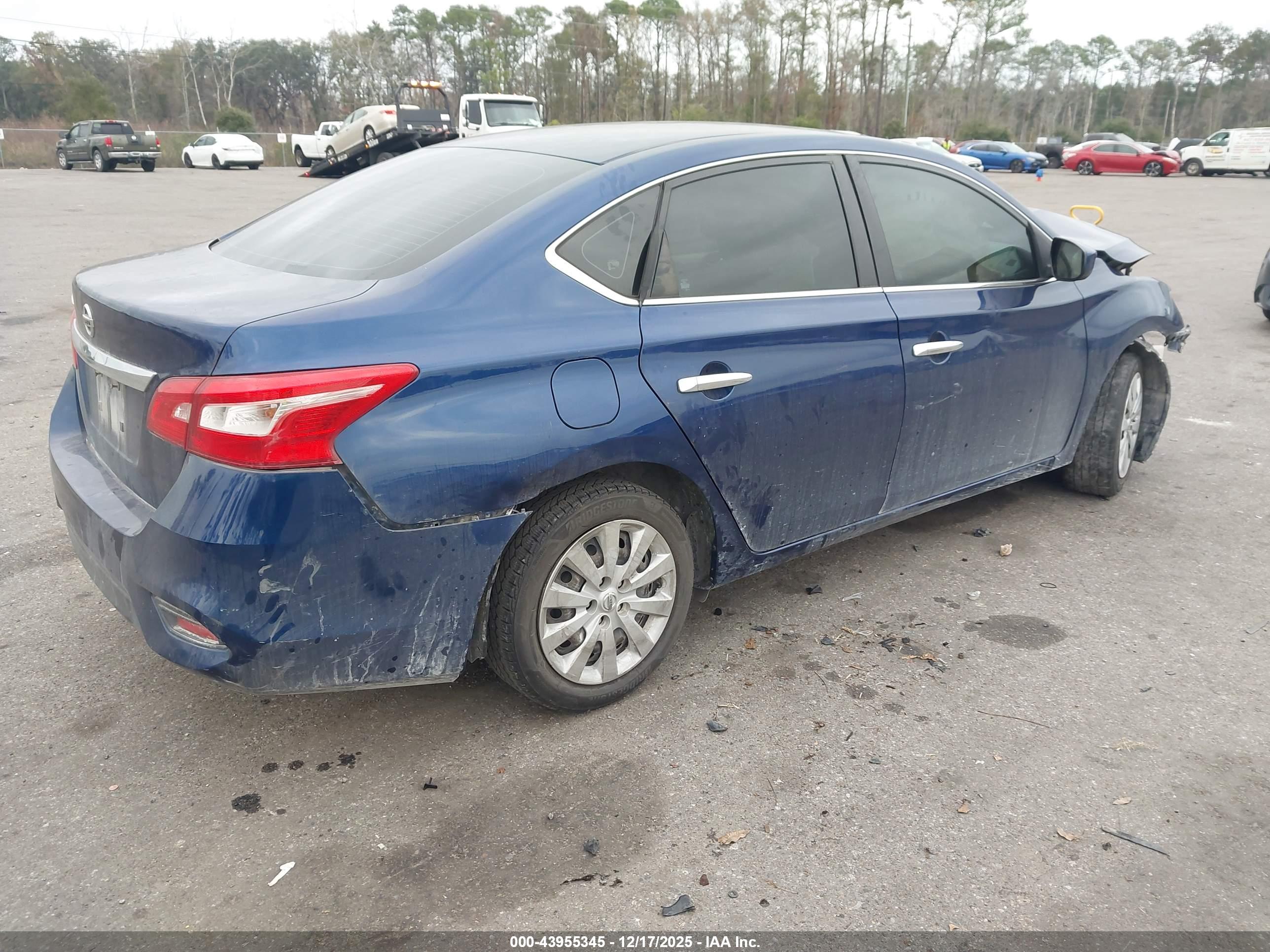 NISSAN SENTRA image 4