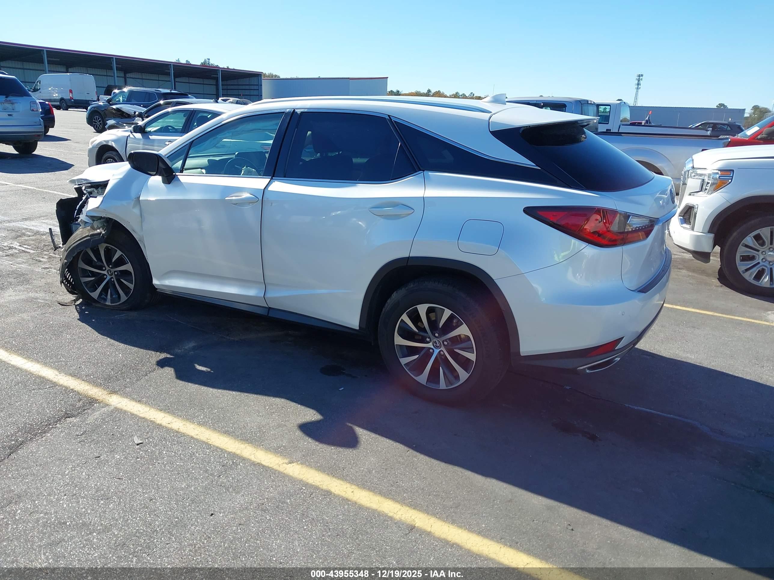 LEXUS RX image 3