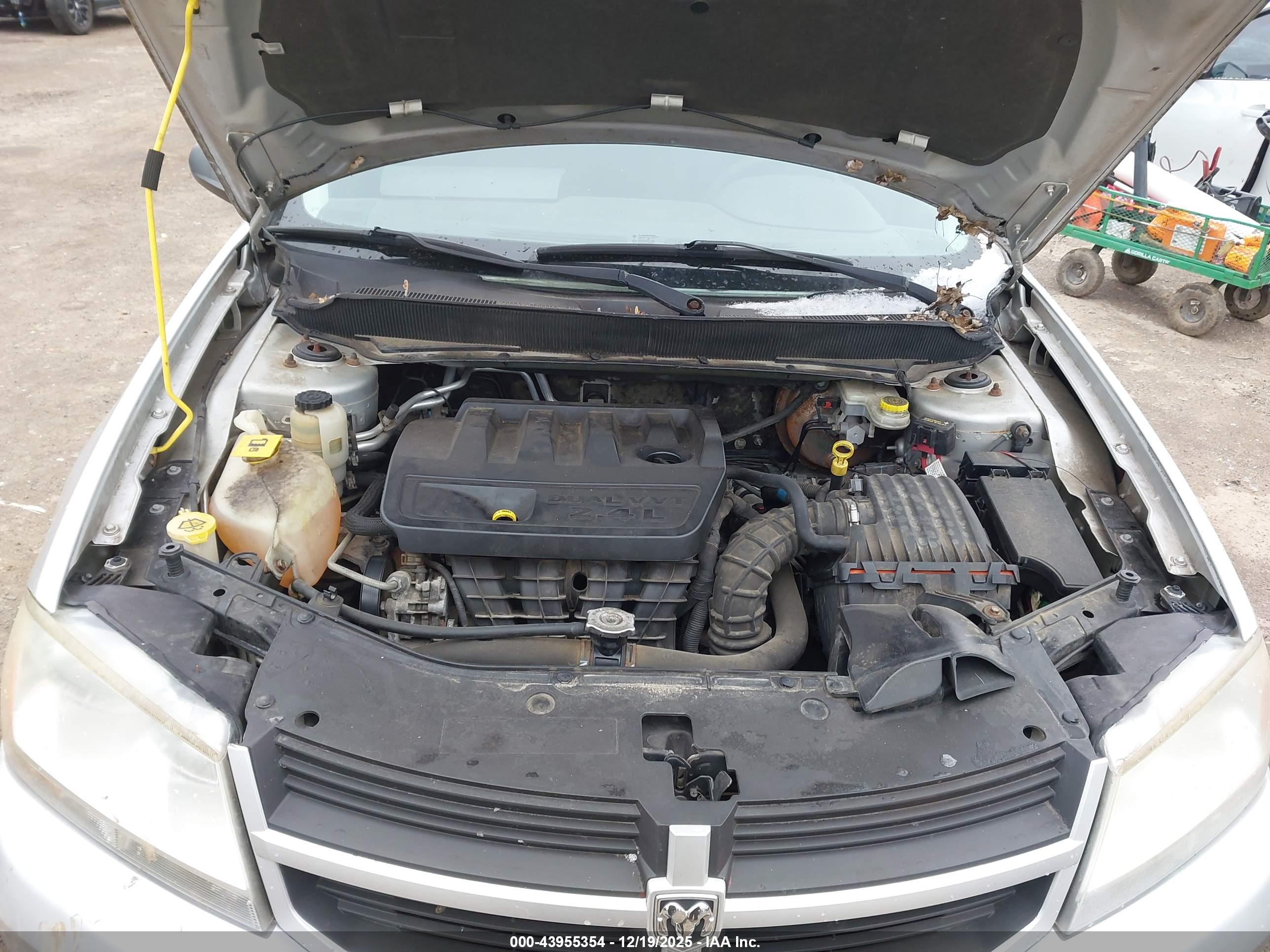 DODGE AVENGER image 10