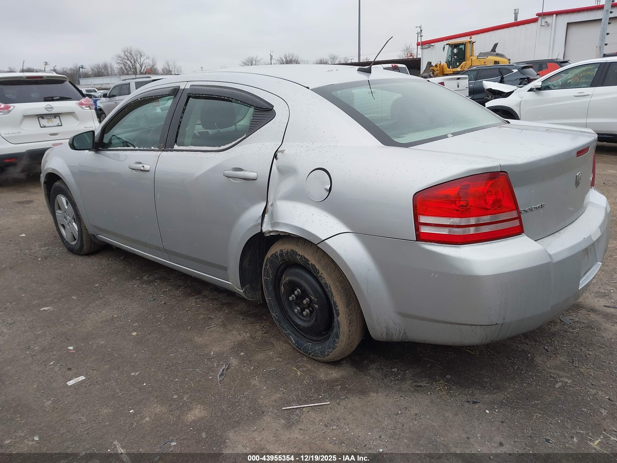 DODGE AVENGER image 3
