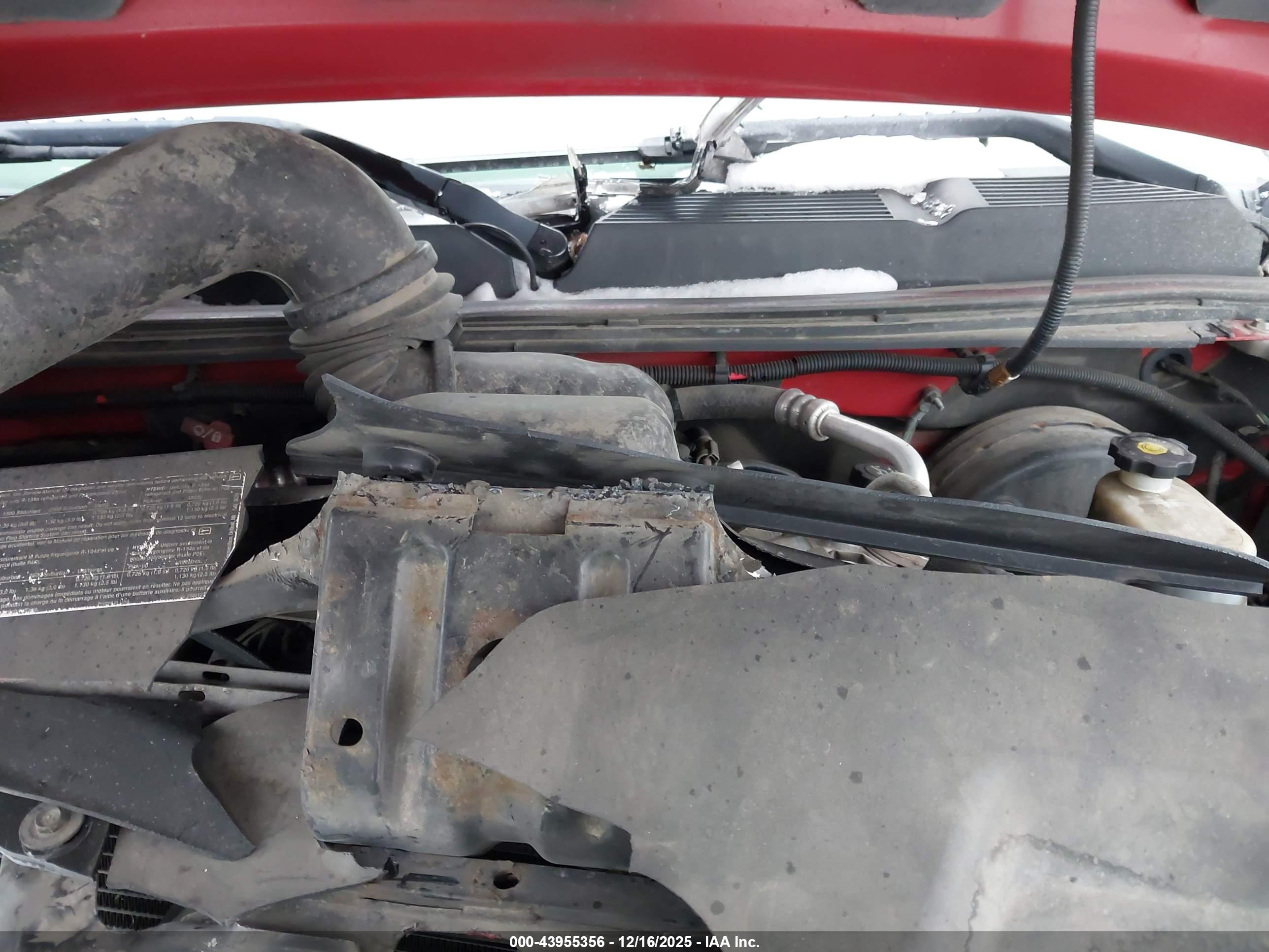 CHEVROLET SILVERADO image 10