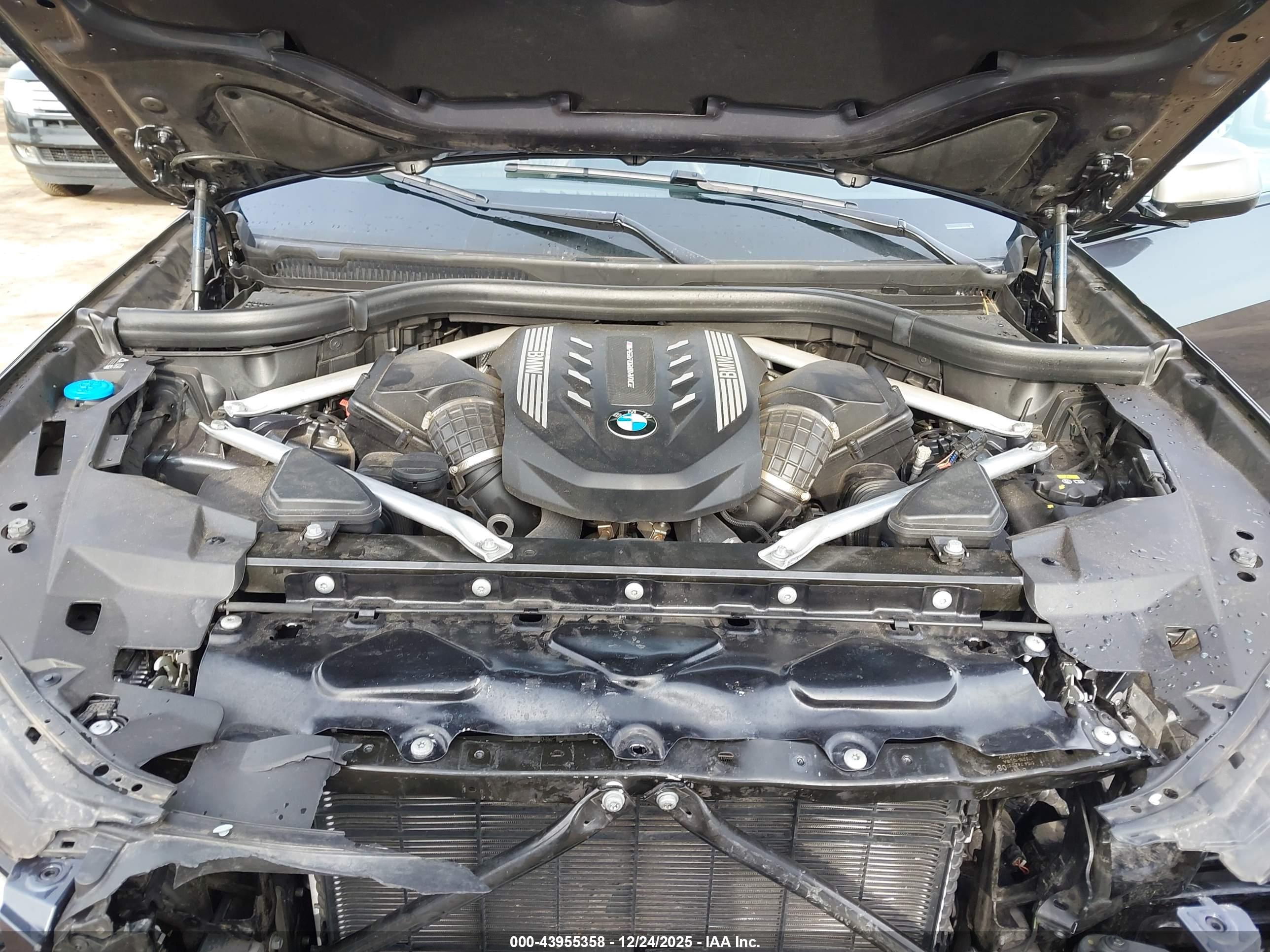 BMW X5 image 10