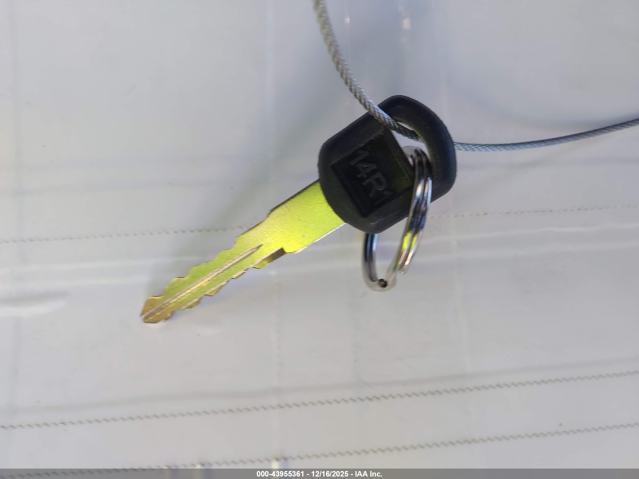CHEVROLET GMT-400 image 11