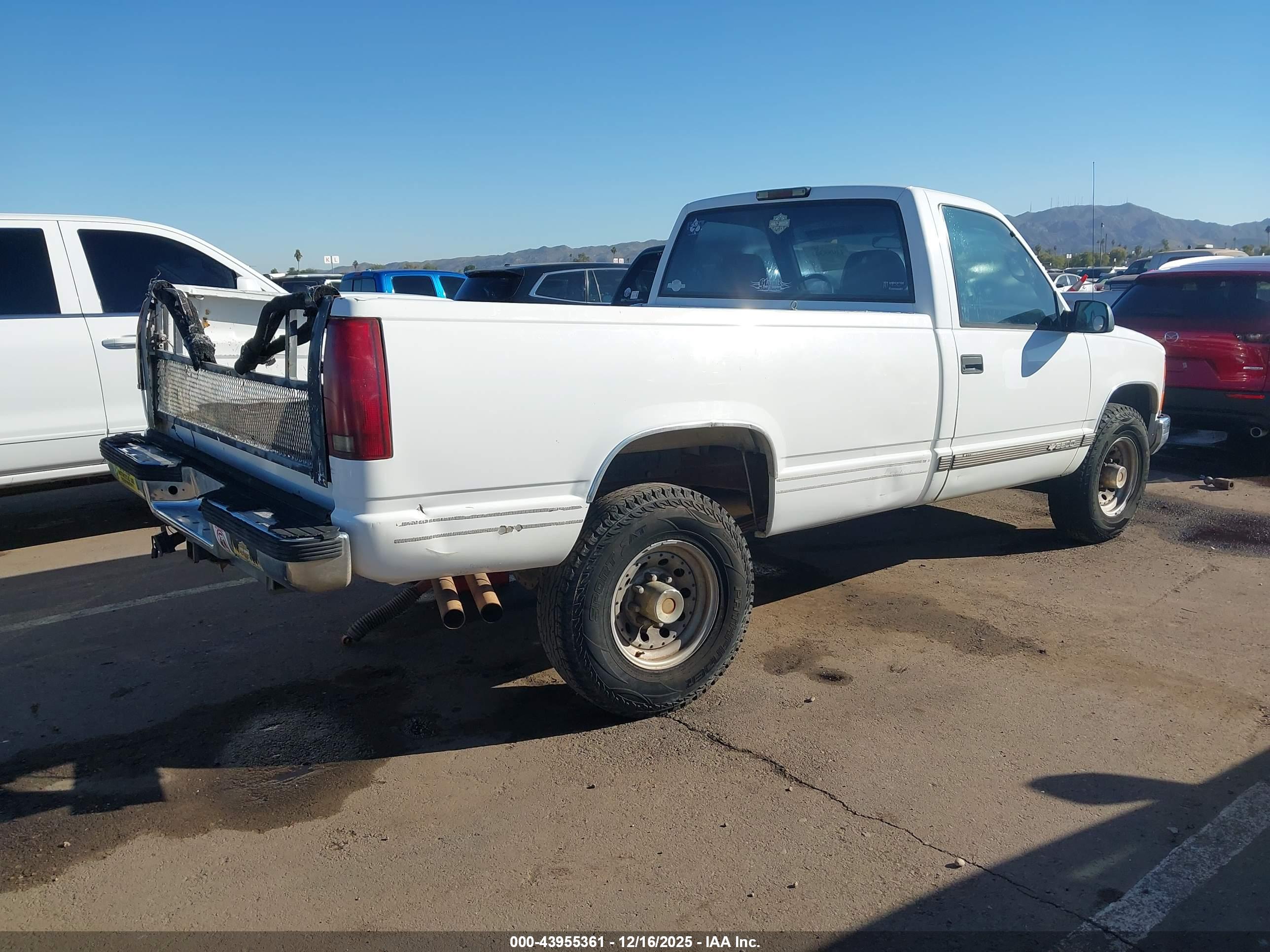 CHEVROLET GMT-400 image 4