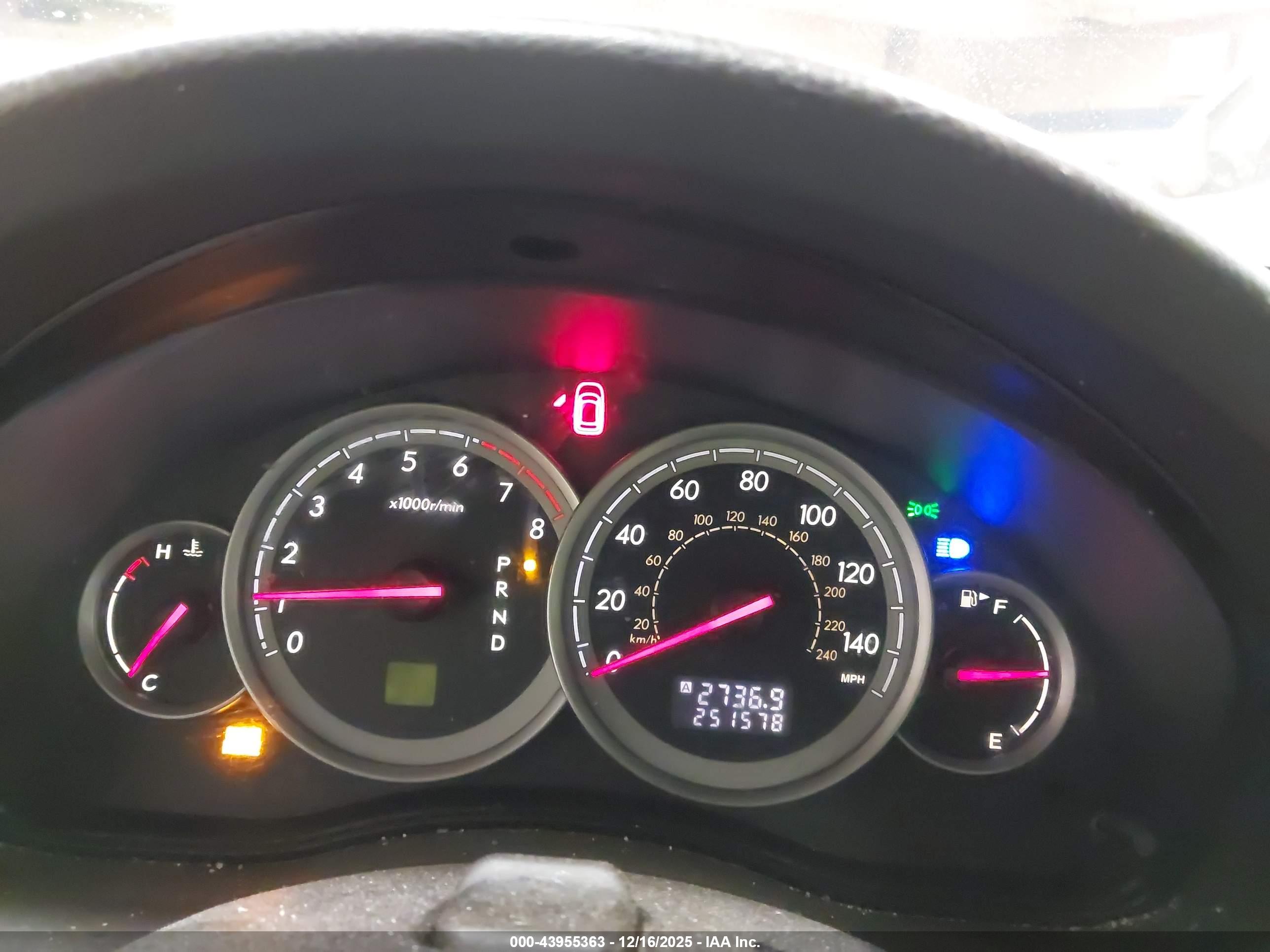 SUBARU OUTBACK image 7