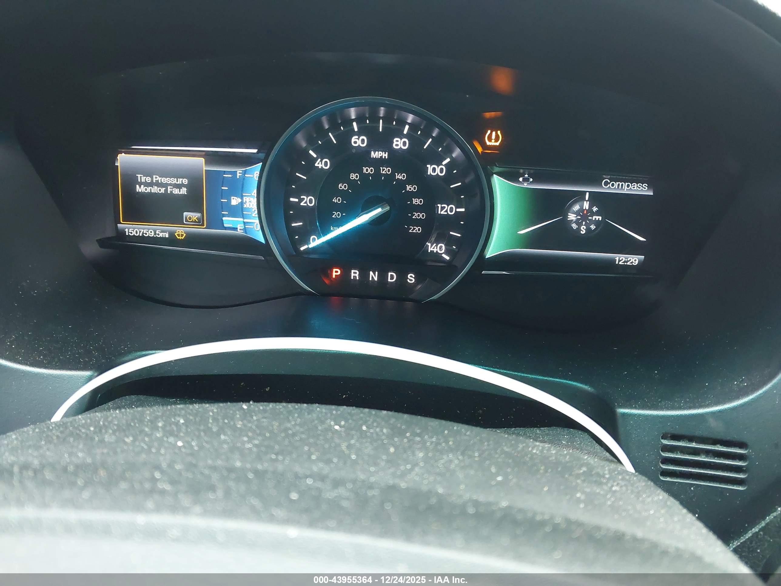 FORD EXPLORER image 7