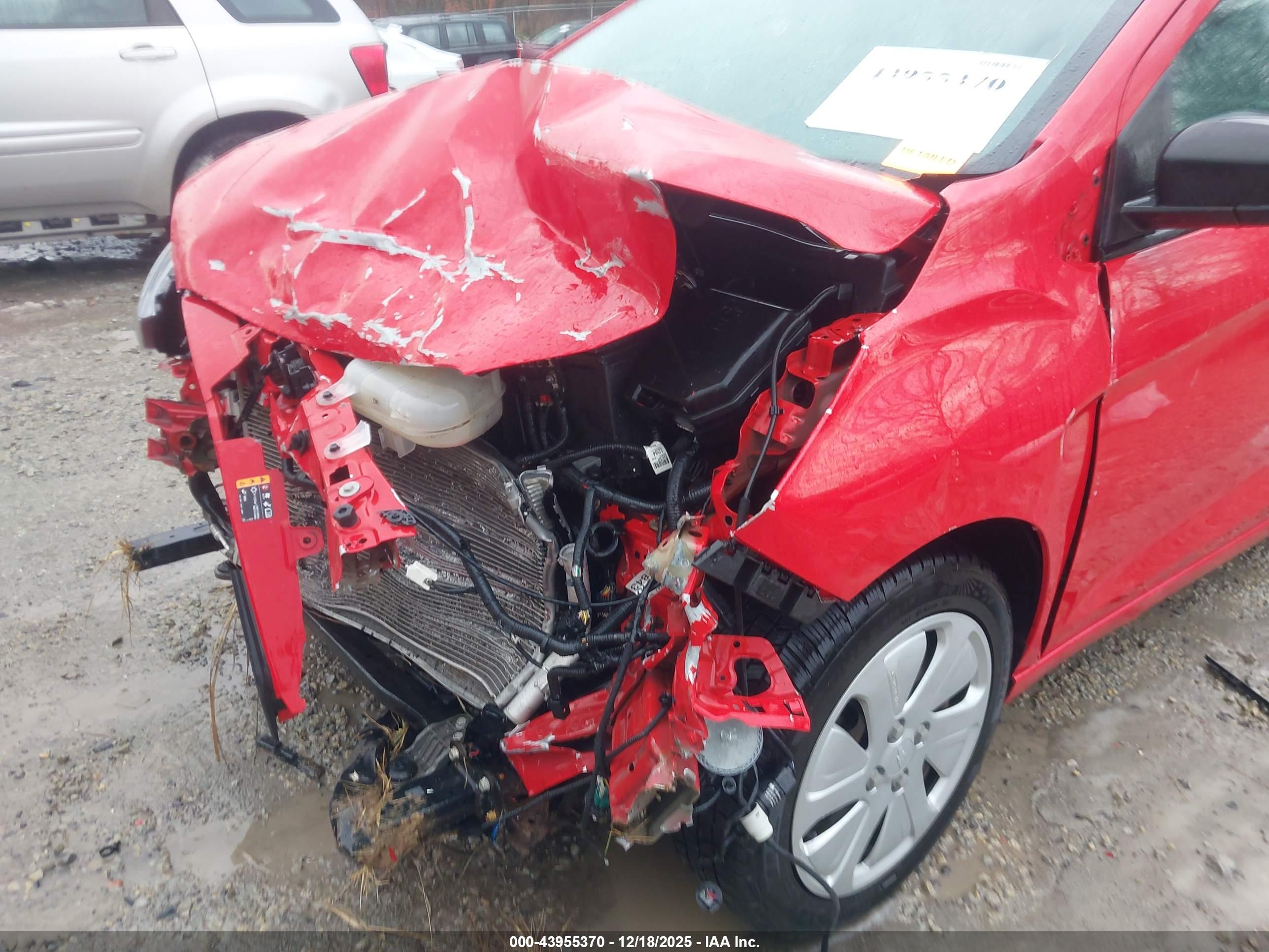 CHEVROLET SPARK image 6