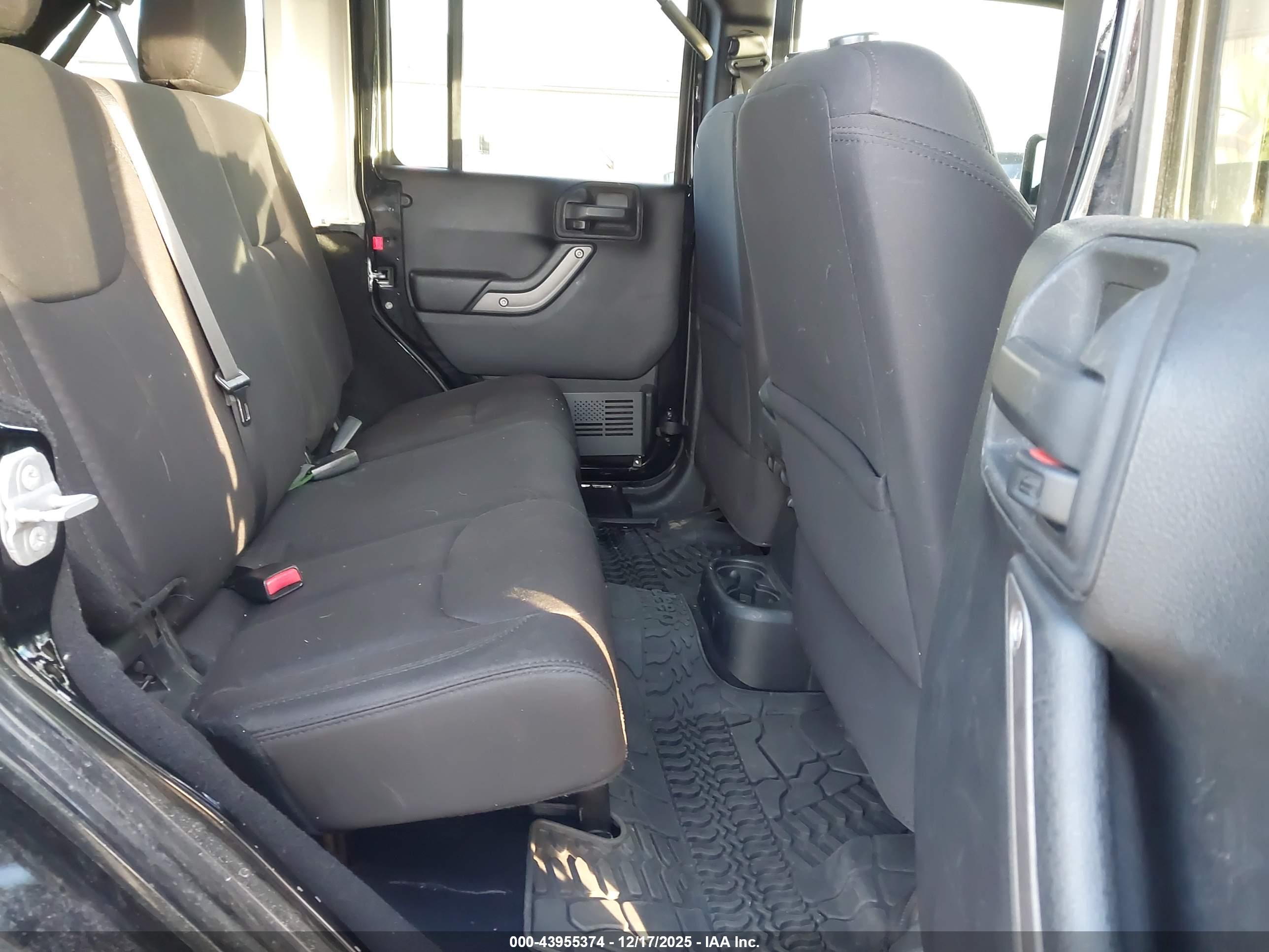 JEEP WRANGLER image 8