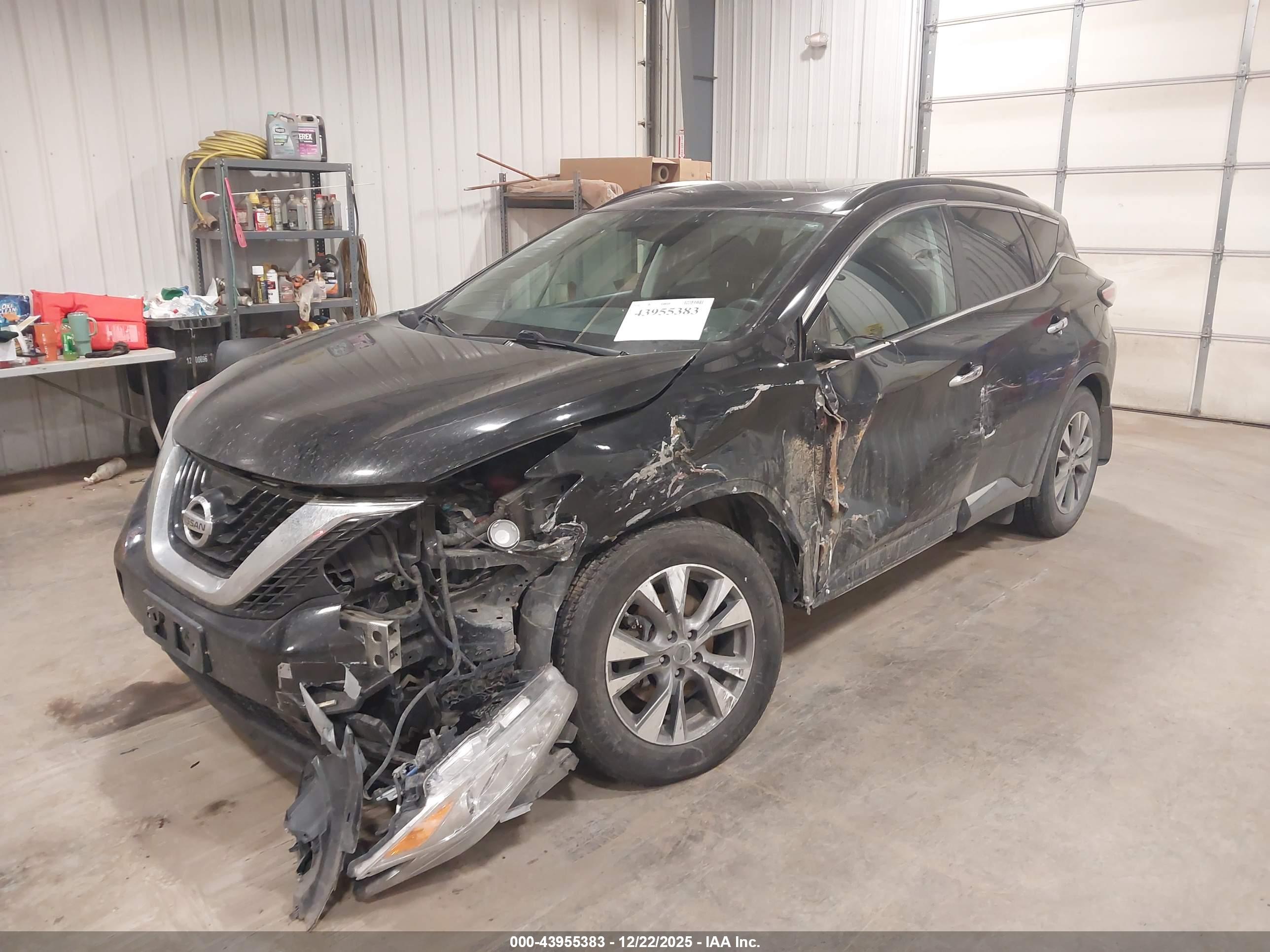 NISSAN MURANO image 2