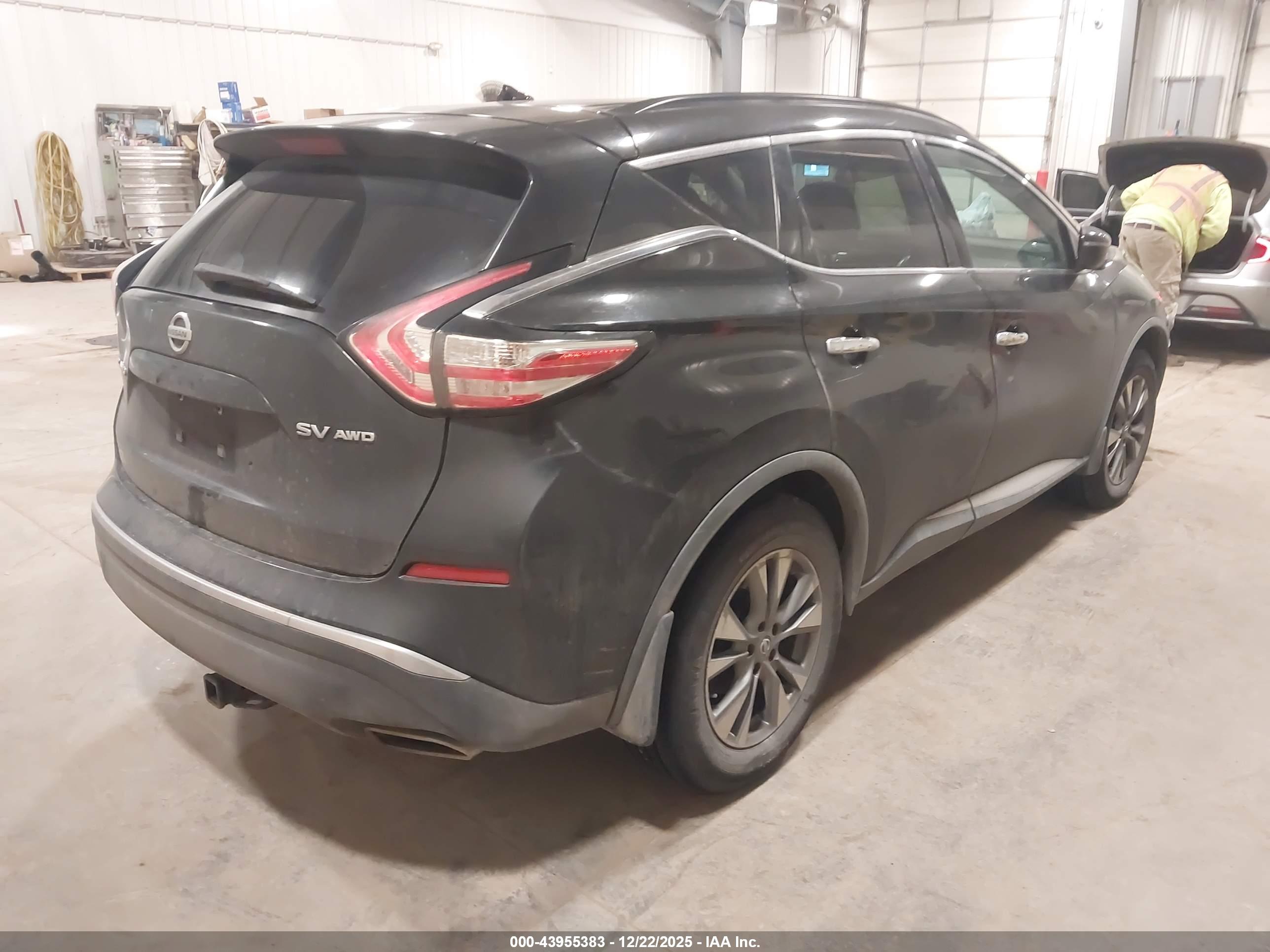 NISSAN MURANO image 4