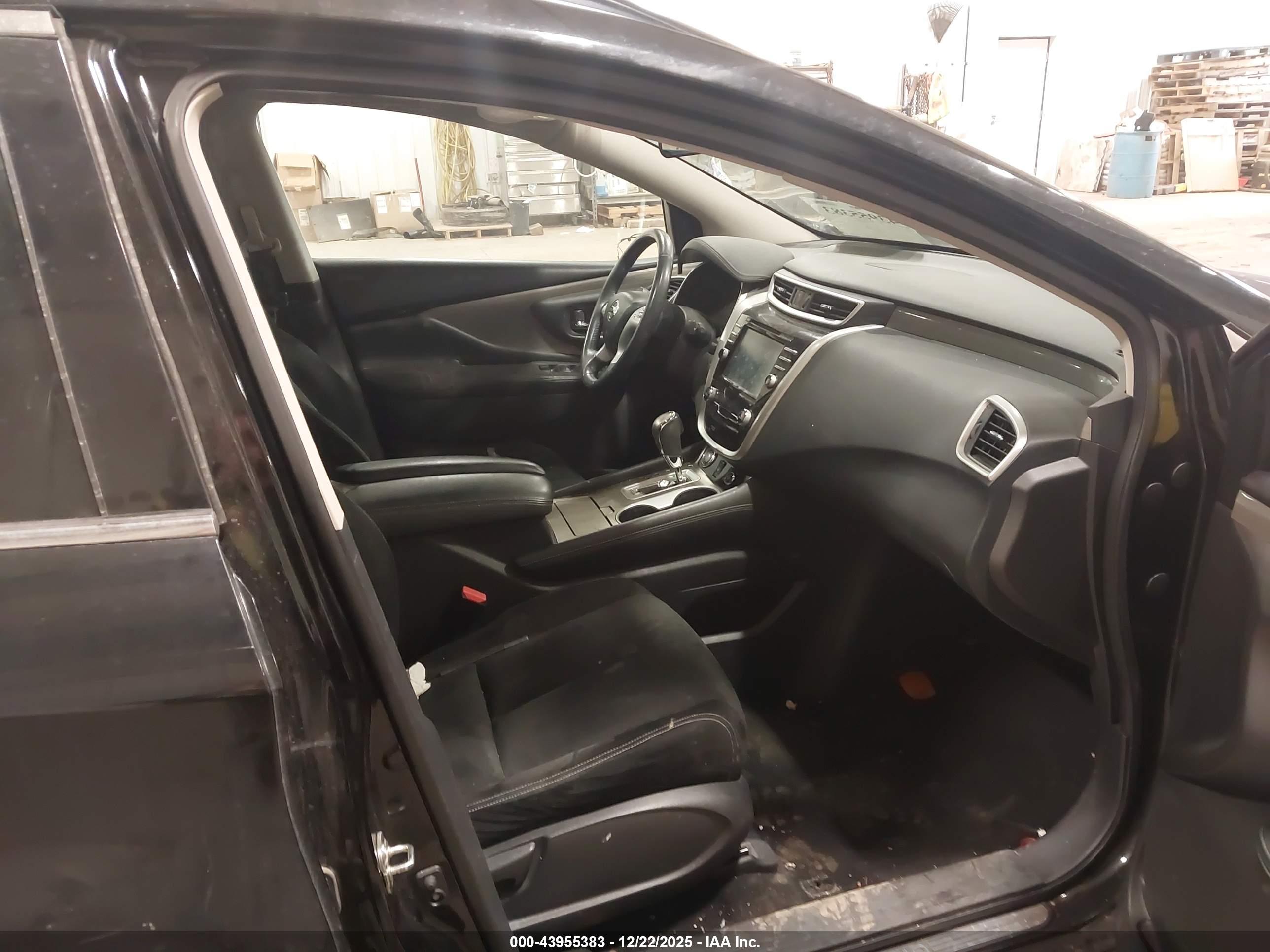 NISSAN MURANO image 5
