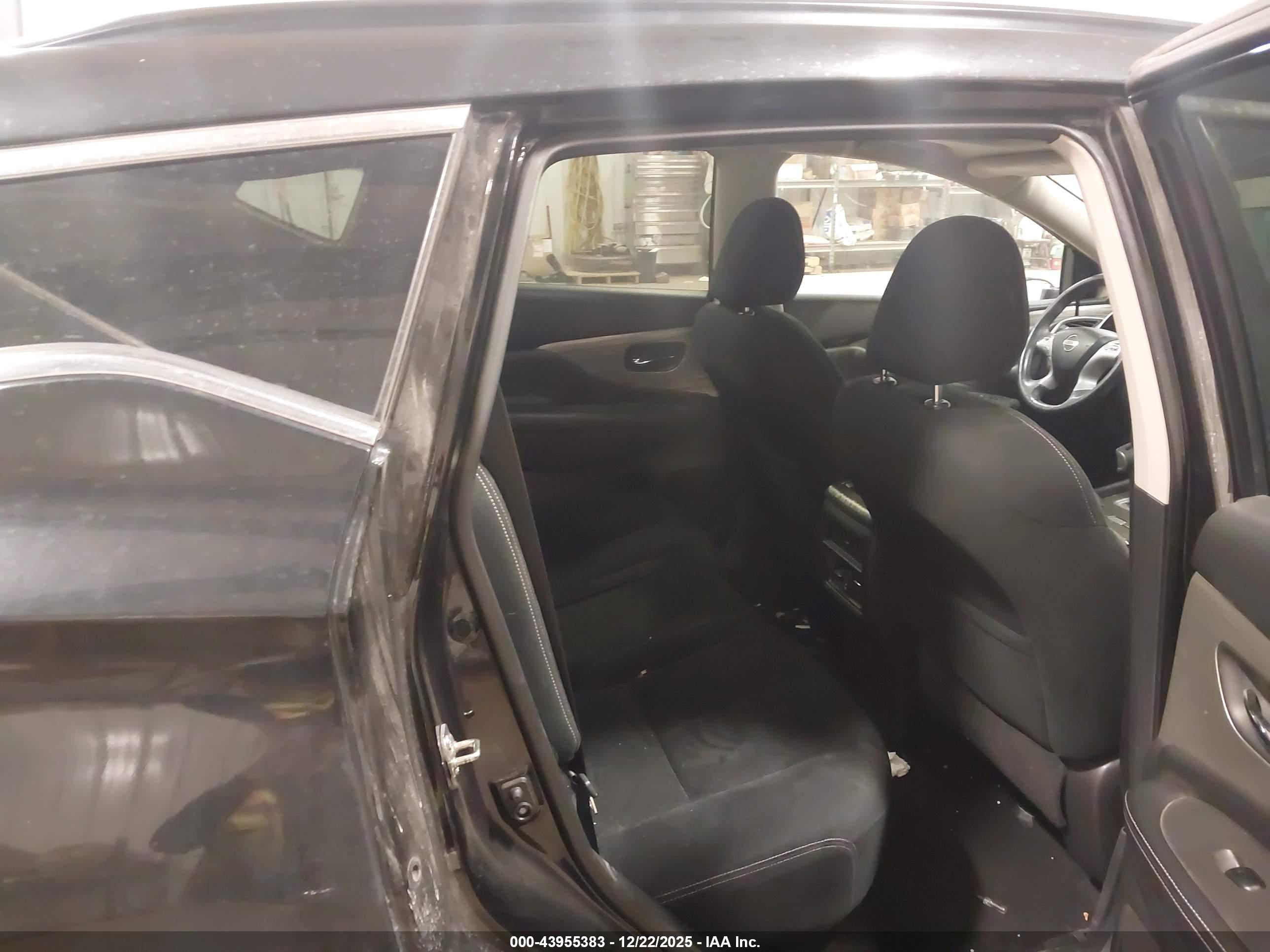 NISSAN MURANO image 8