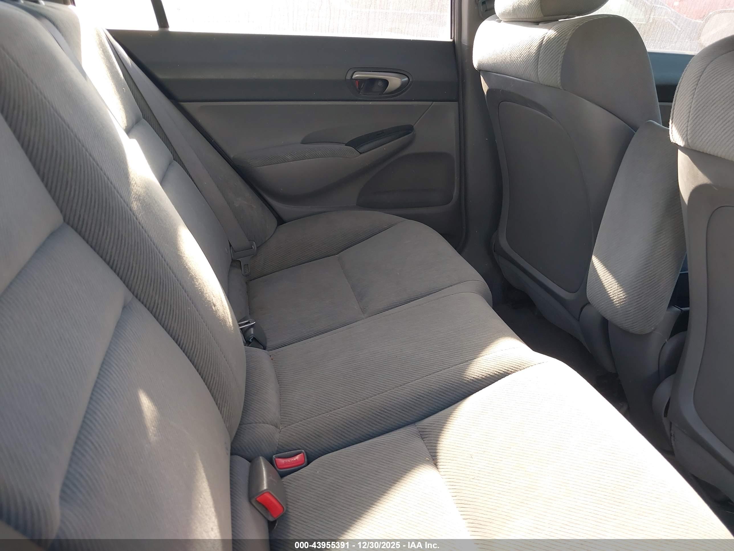 HONDA CIVIC image 8