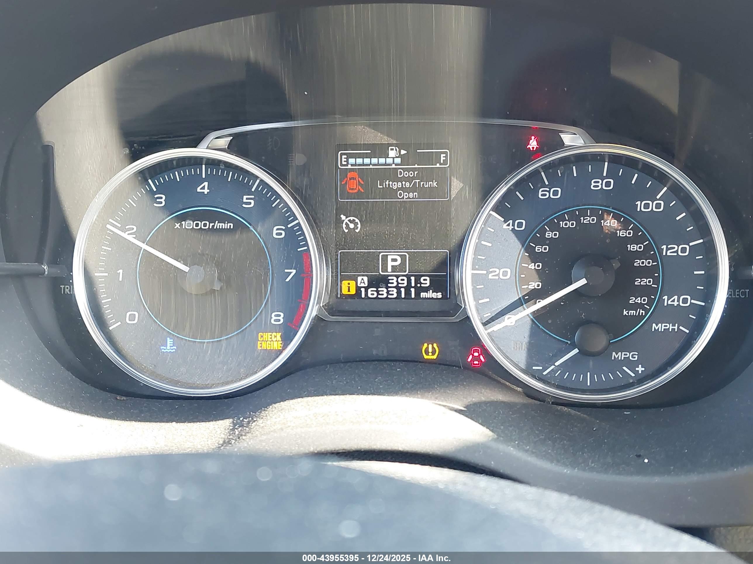 SUBARU CROSSTREK image 7