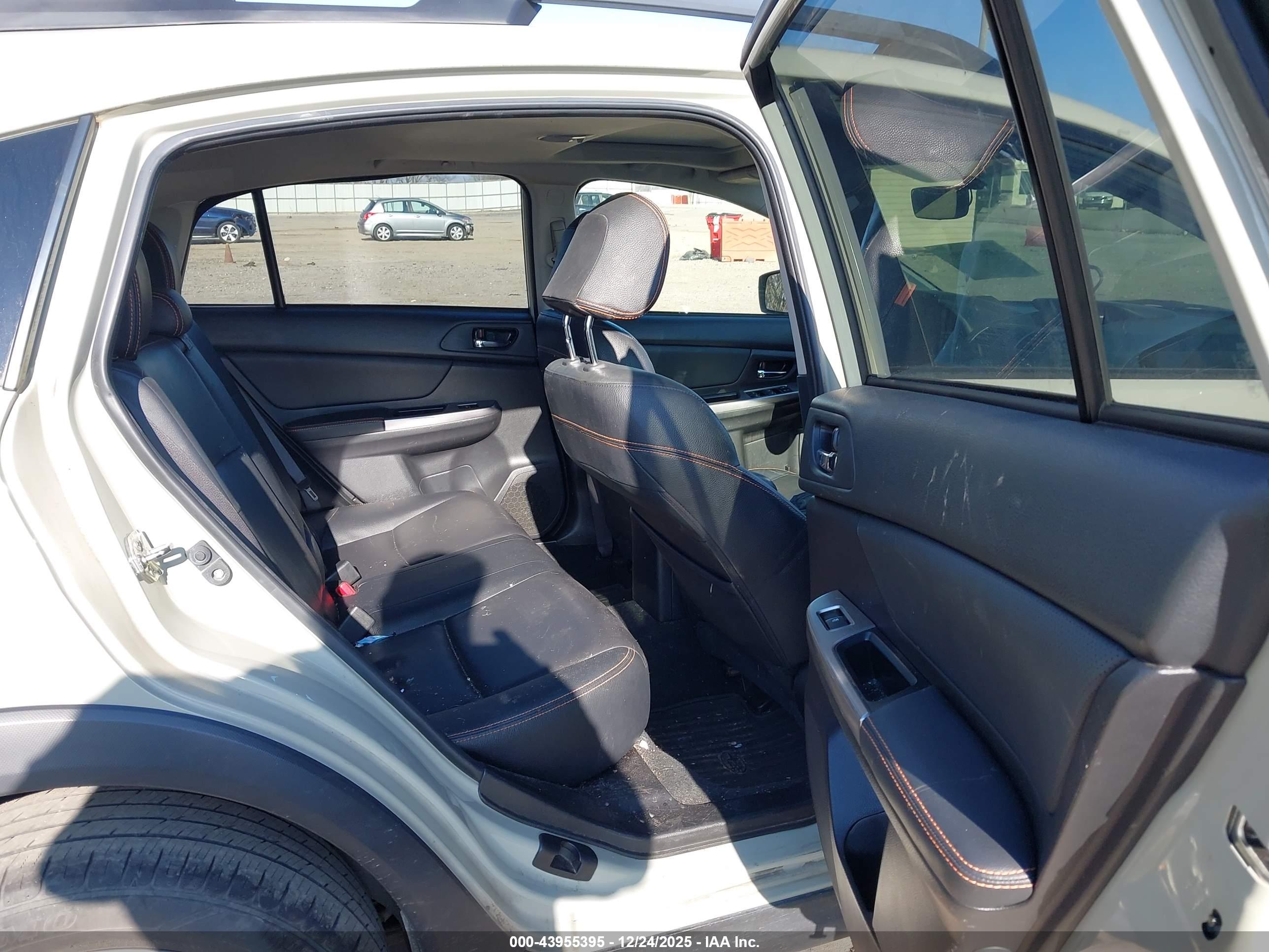 SUBARU CROSSTREK image 8