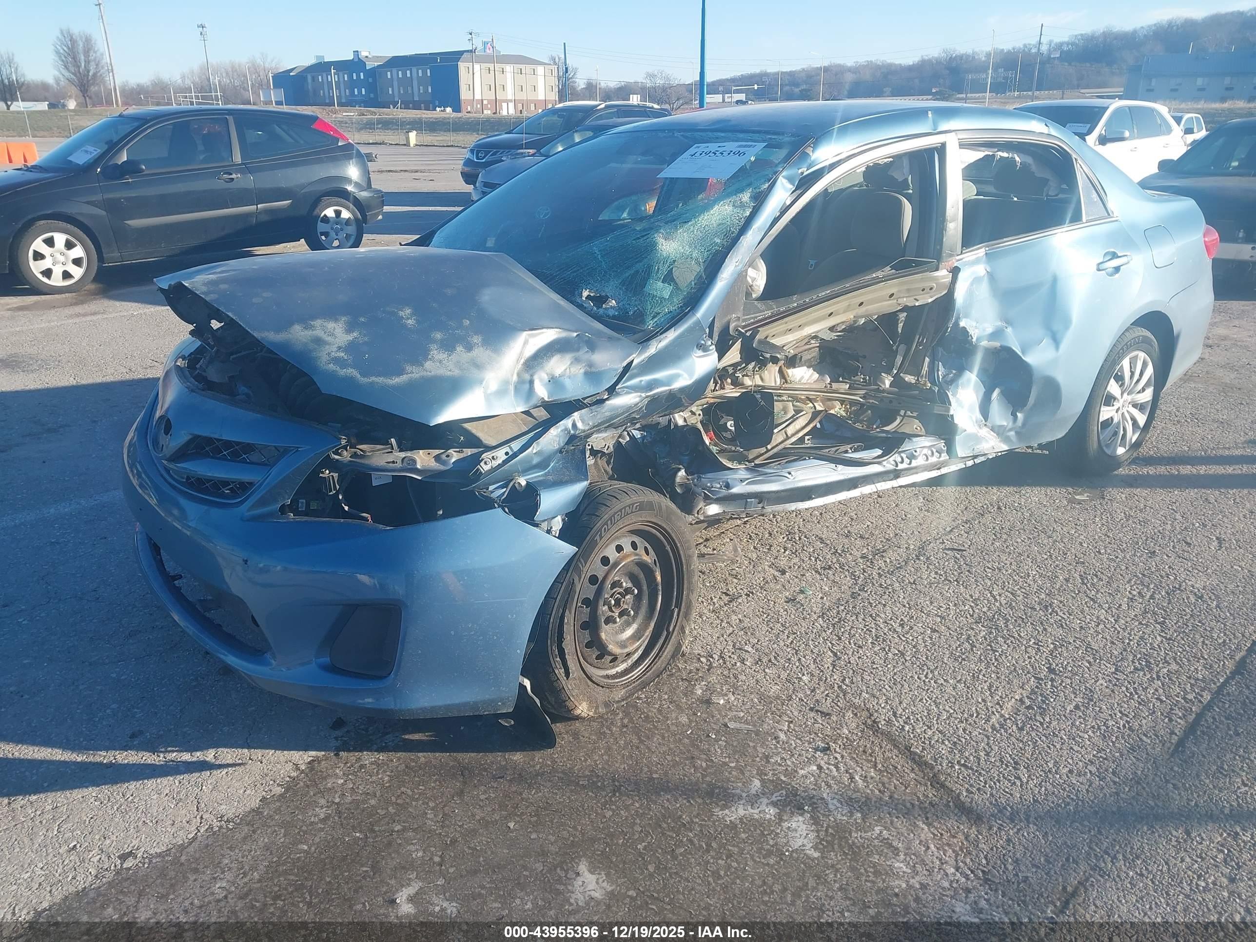 TOYOTA COROLLA image 2