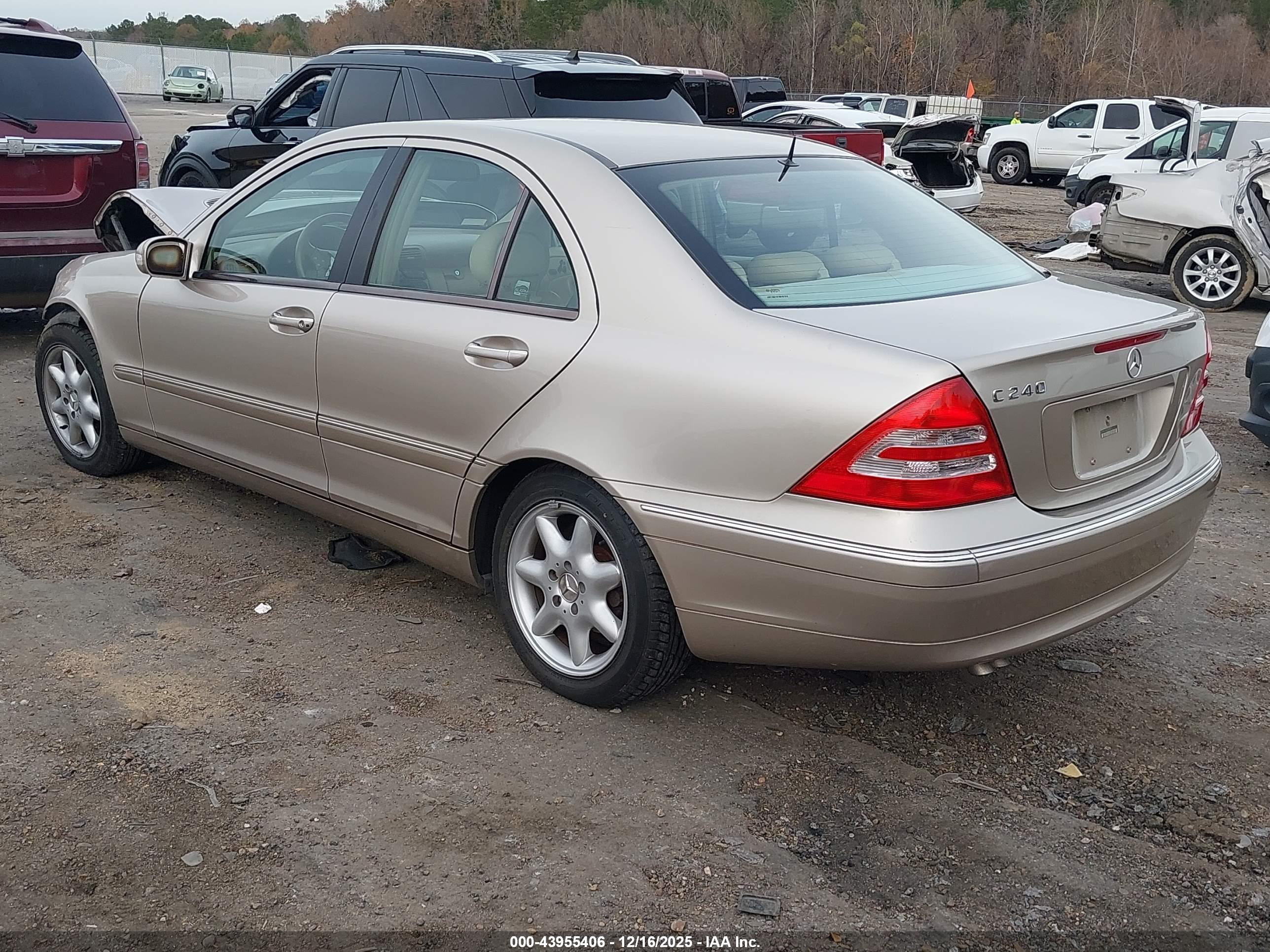 MERCEDES-BENZ C image 3