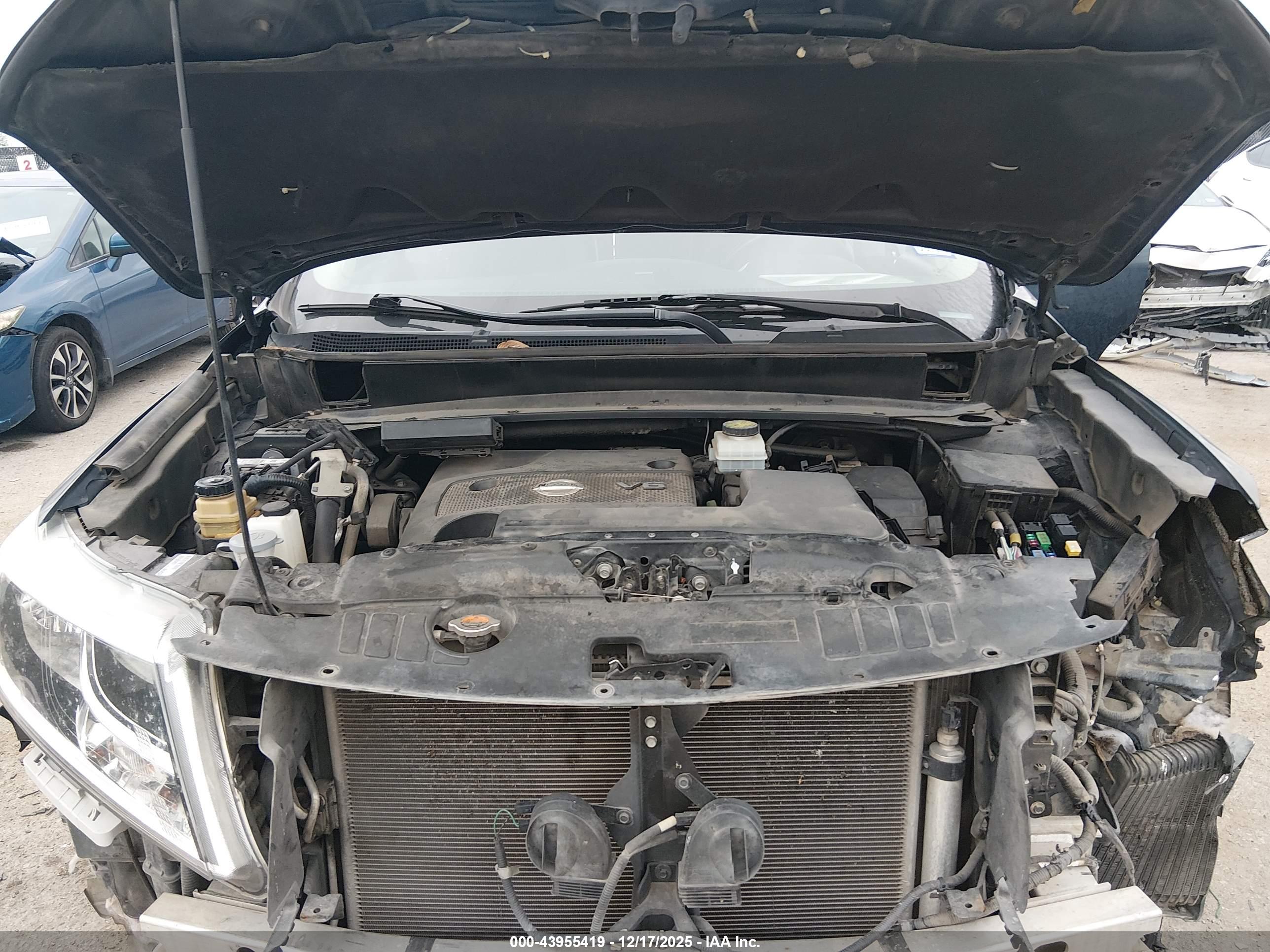 NISSAN PATHFINDER image 10
