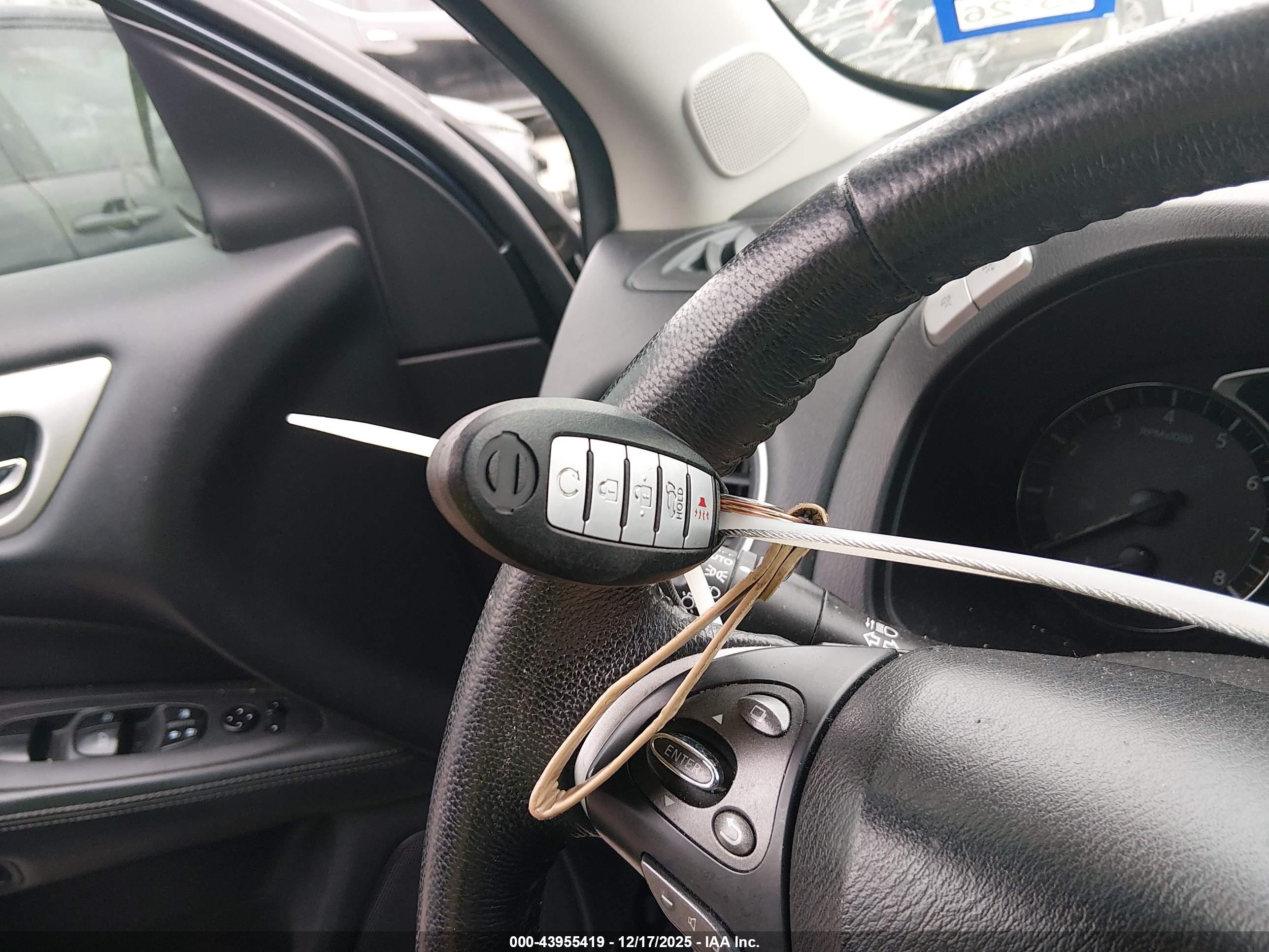 NISSAN PATHFINDER image 11