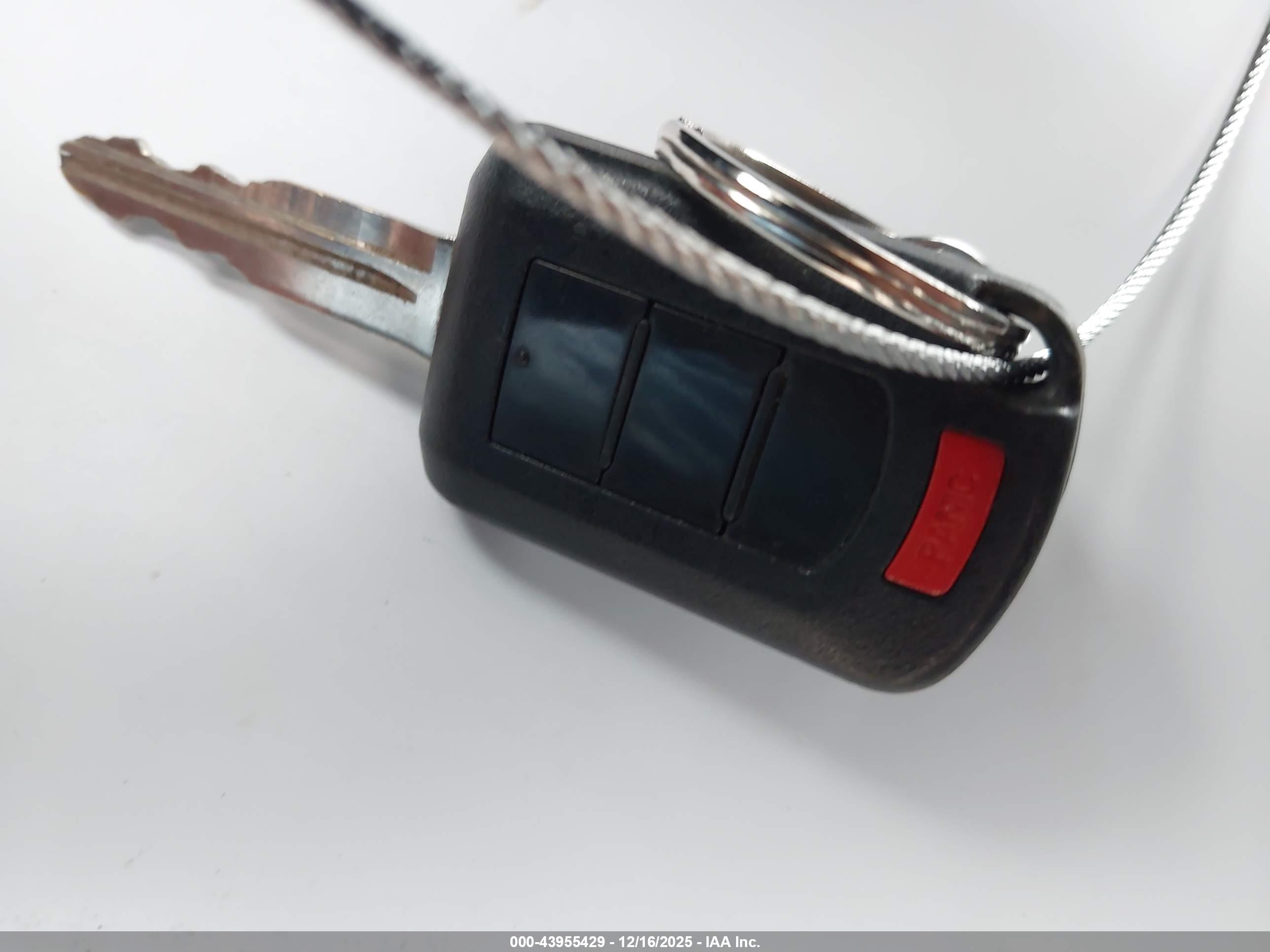 MITSUBISHI MIRAGE image 11