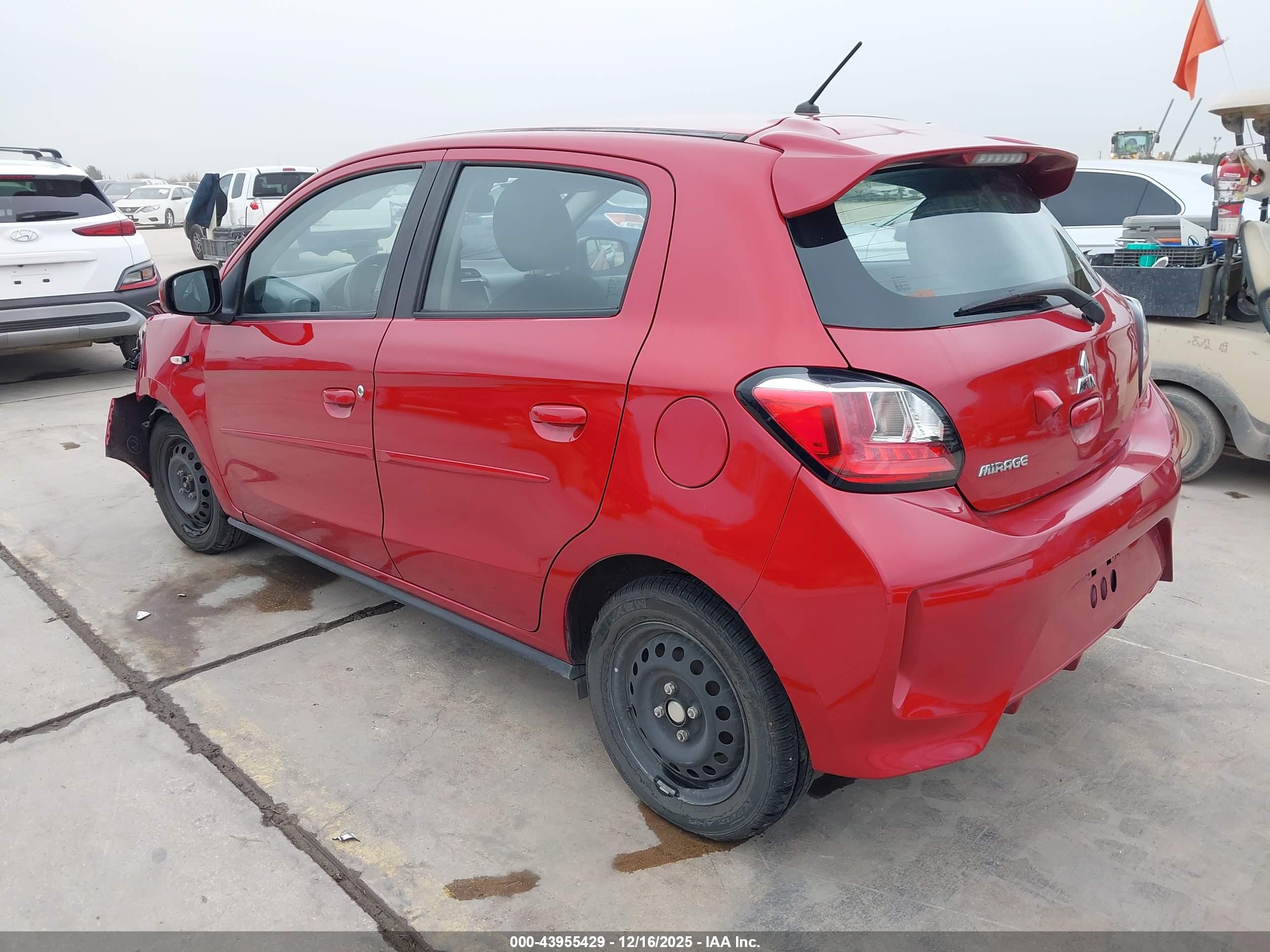 MITSUBISHI MIRAGE image 3