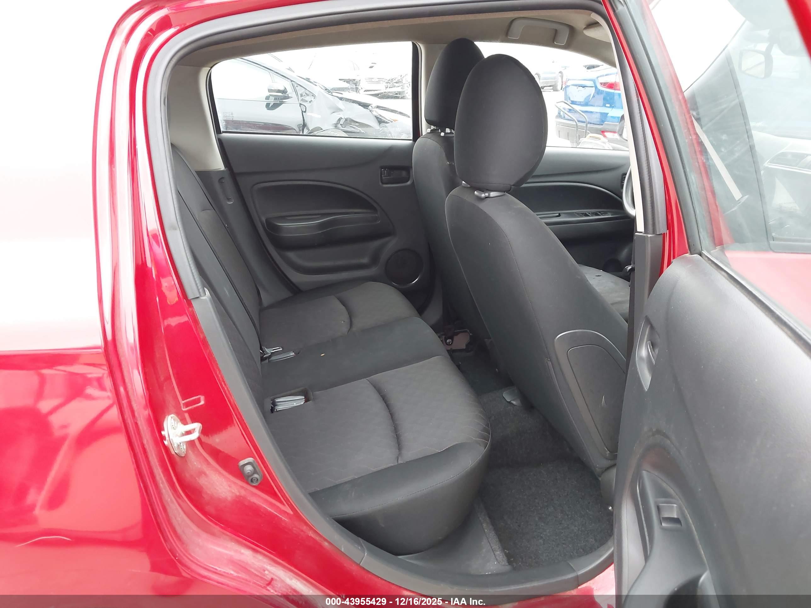 MITSUBISHI MIRAGE image 8