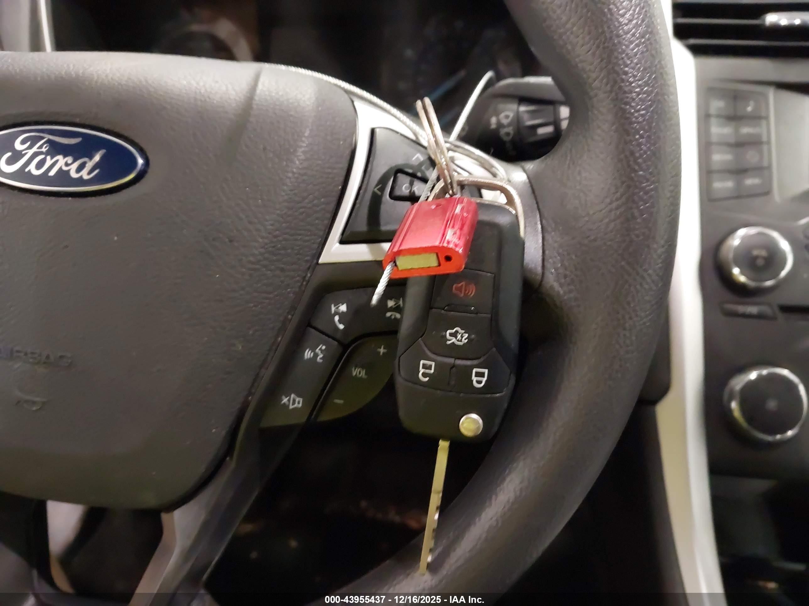 FORD FUSION image 11