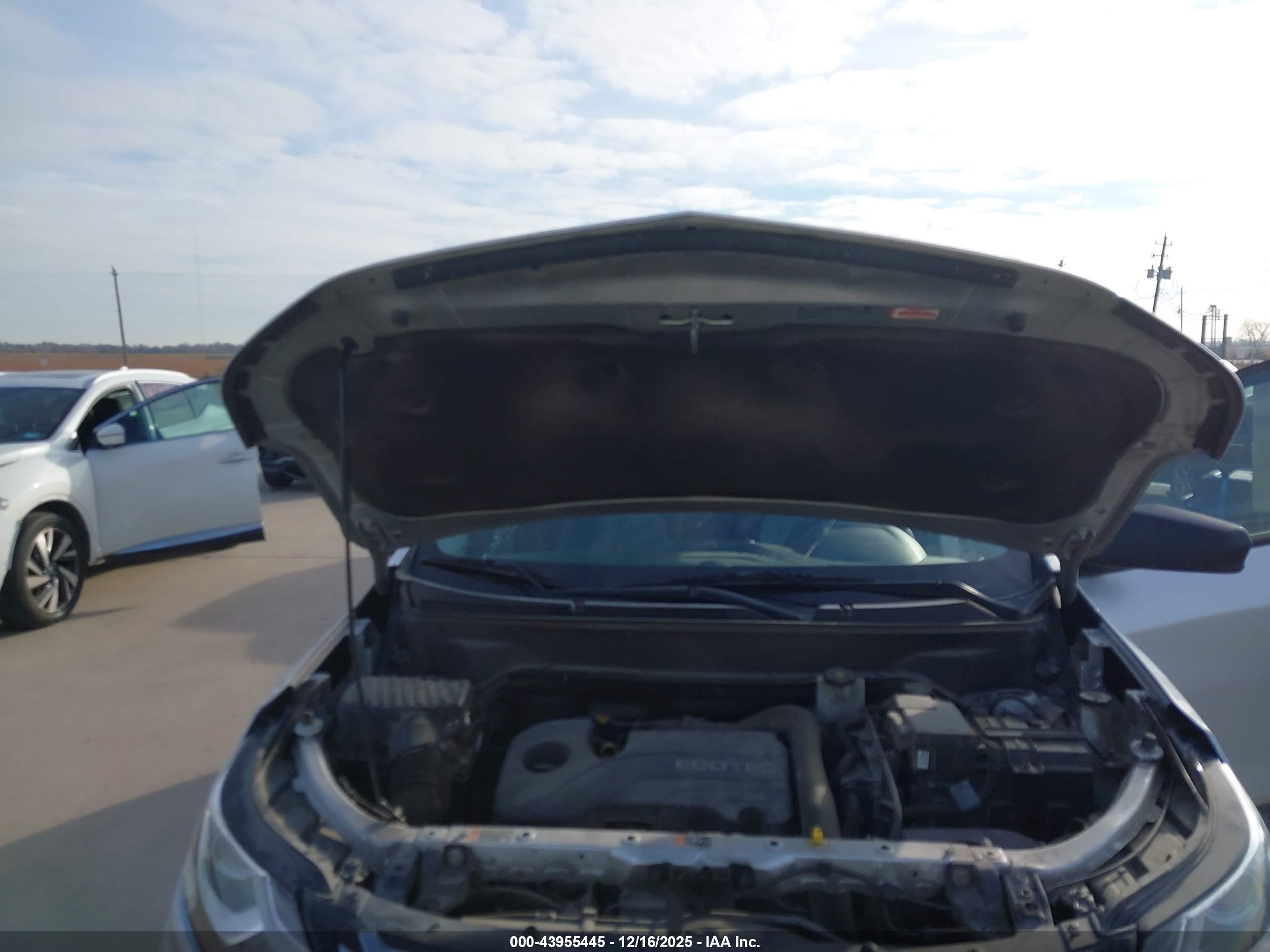 CHEVROLET EQUINOX image 10