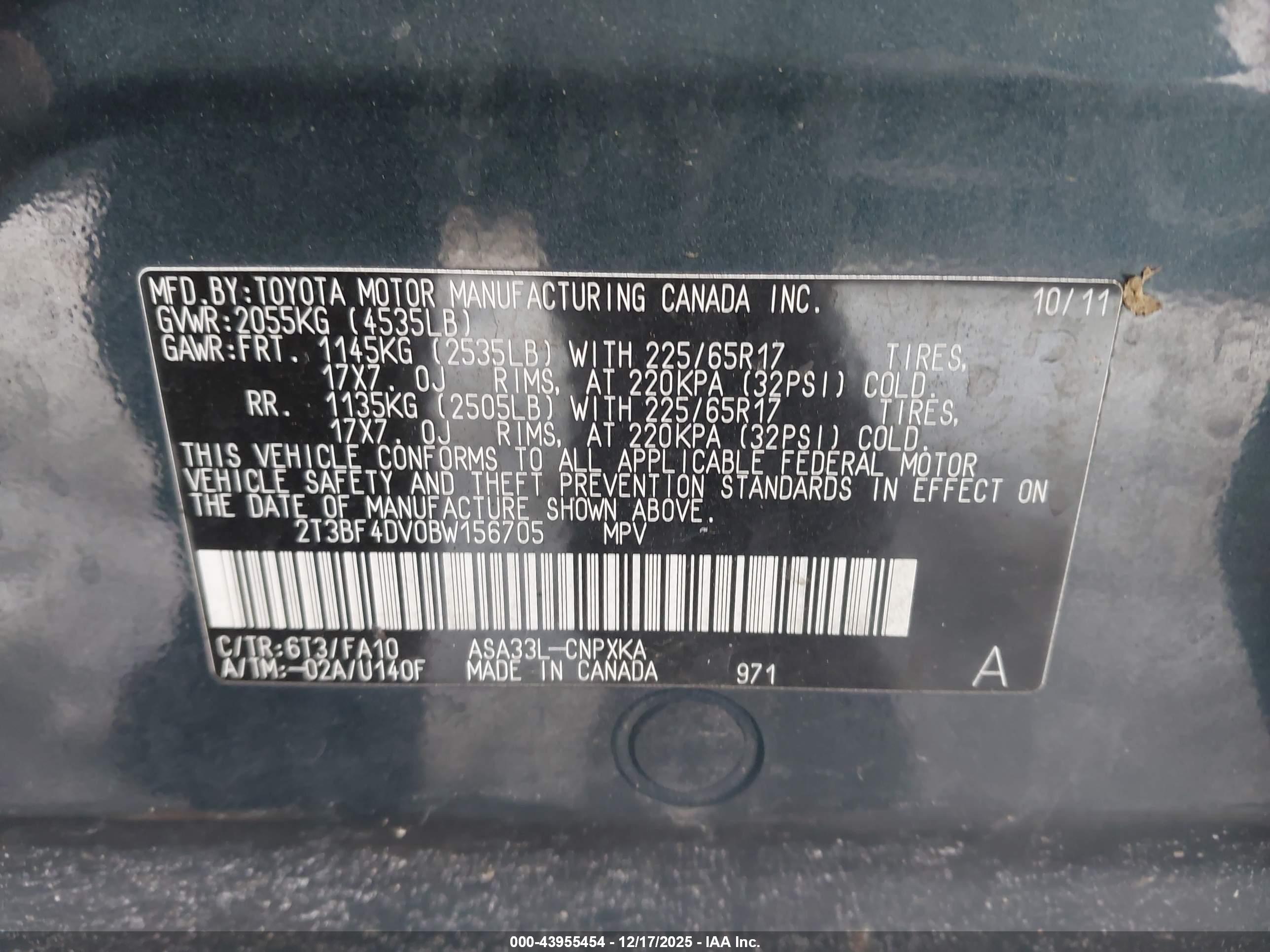 TOYOTA RAV4 image 9