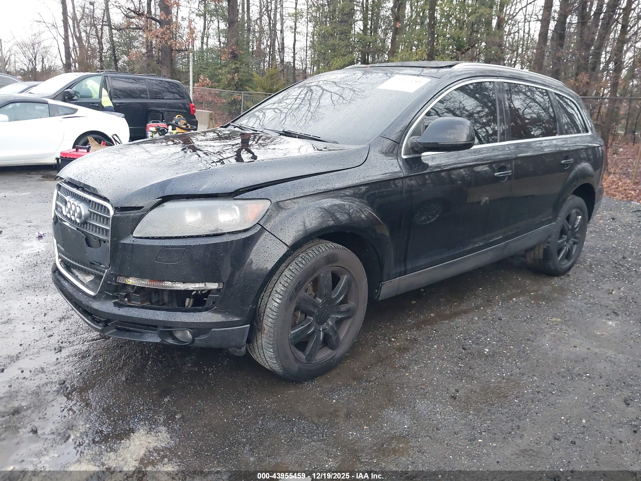 AUDI Q7 image 2