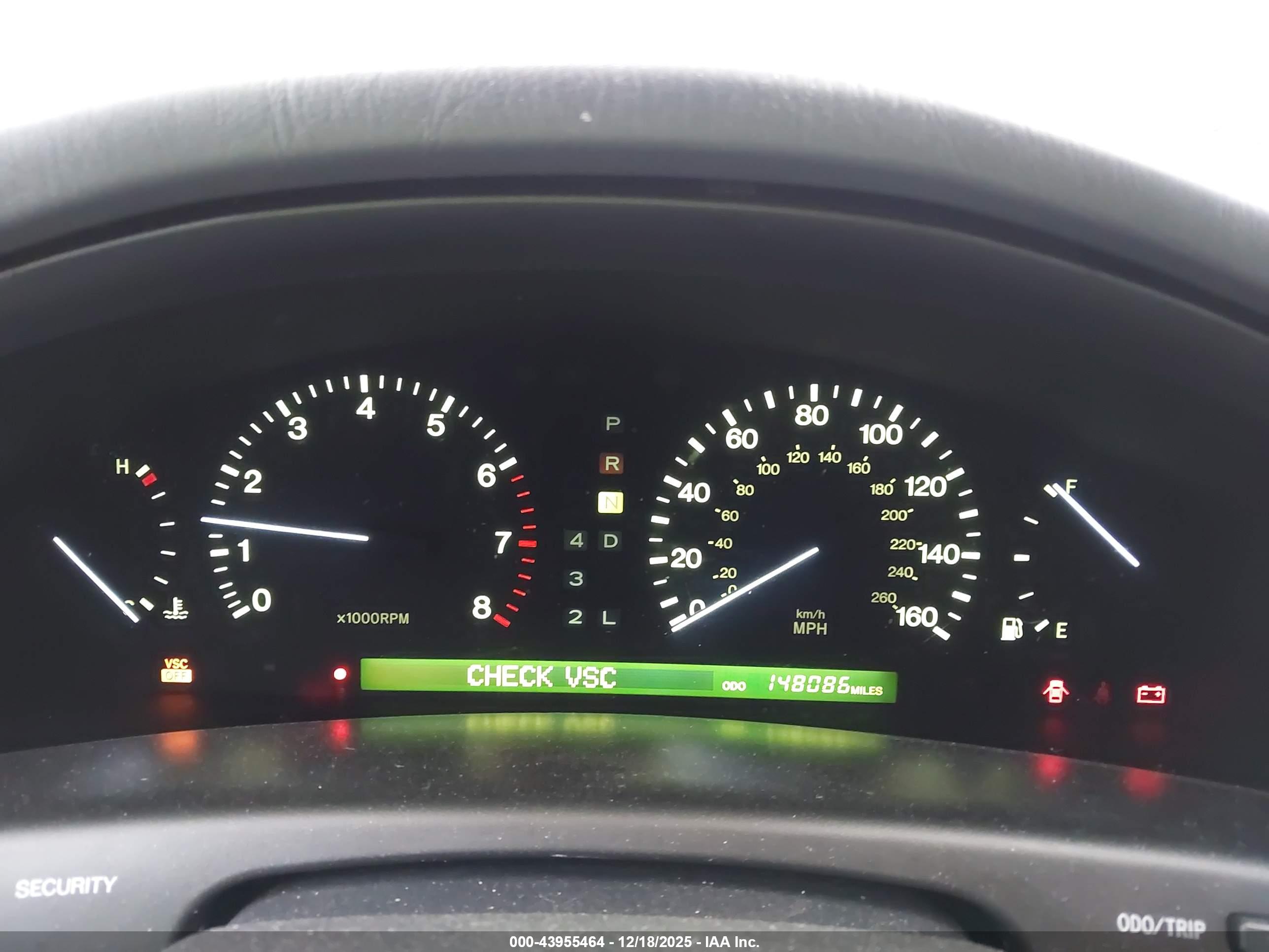 LEXUS LS image 7