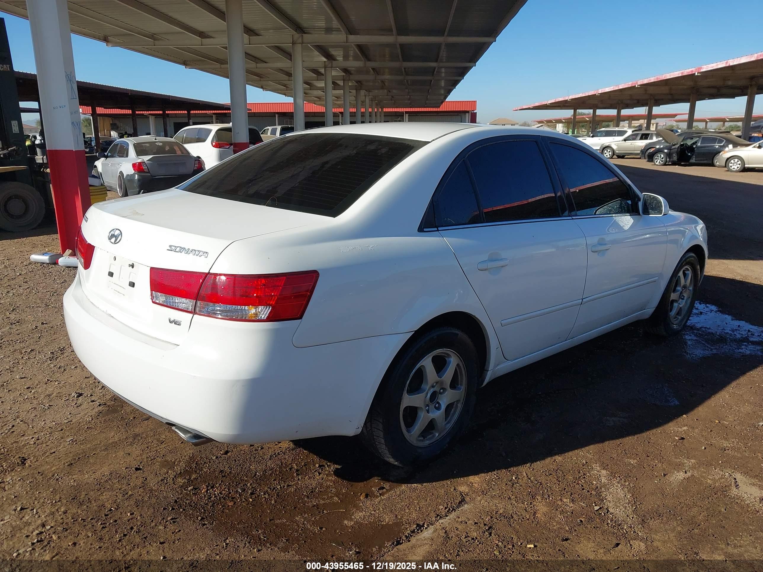 HYUNDAI SONATA image 4